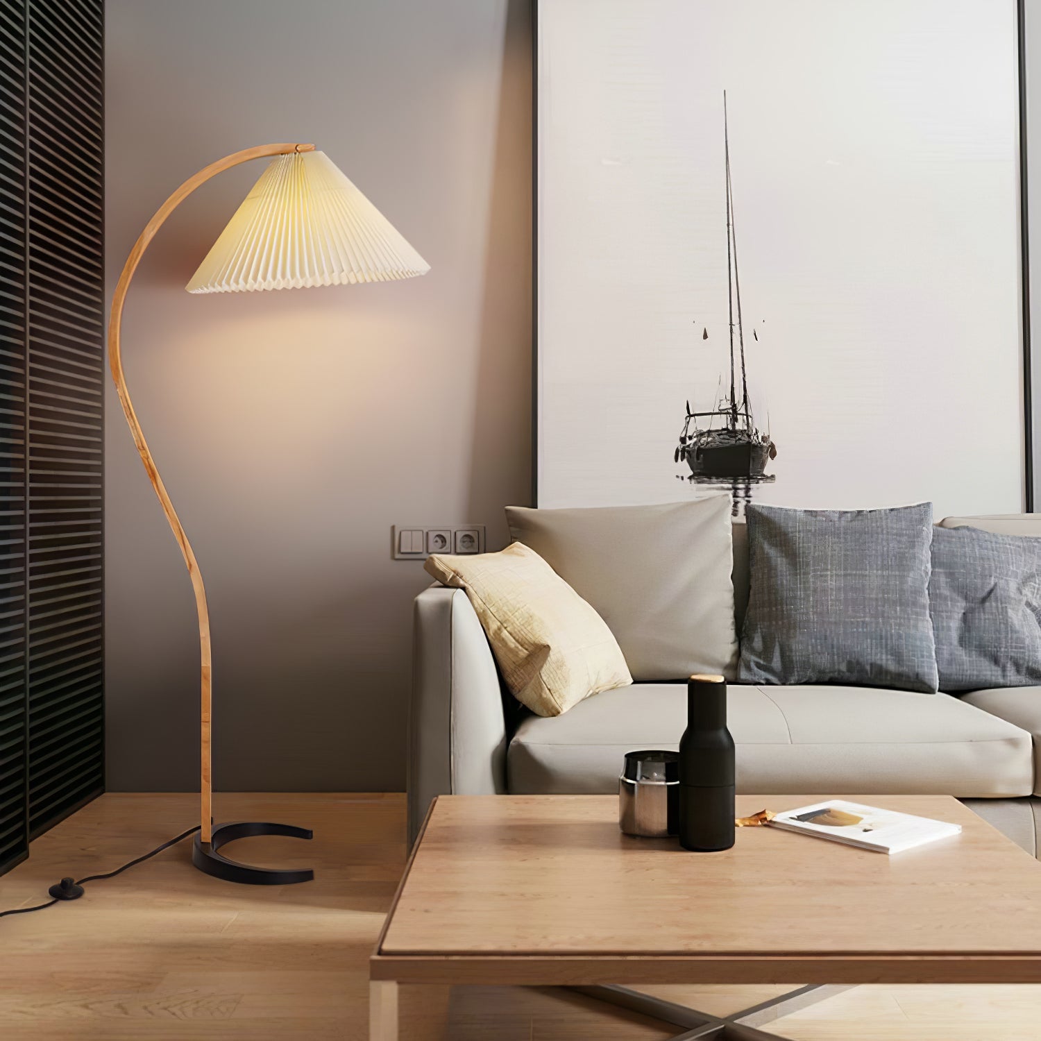 Zormont Floor Lamp