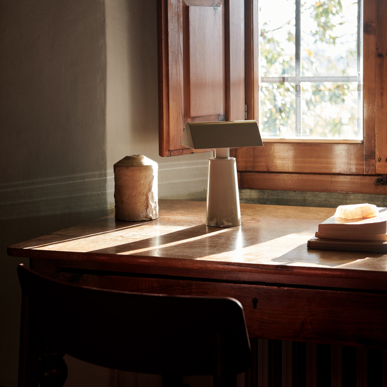 Kairal Table Lamp