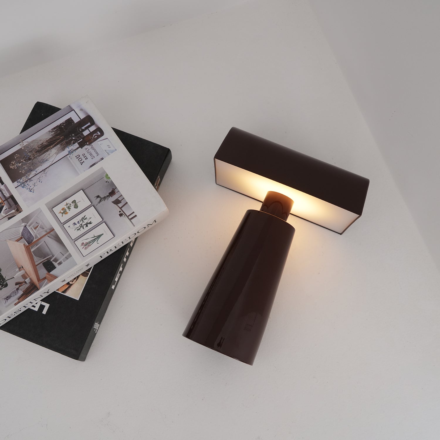 Ceniro Table Lamp