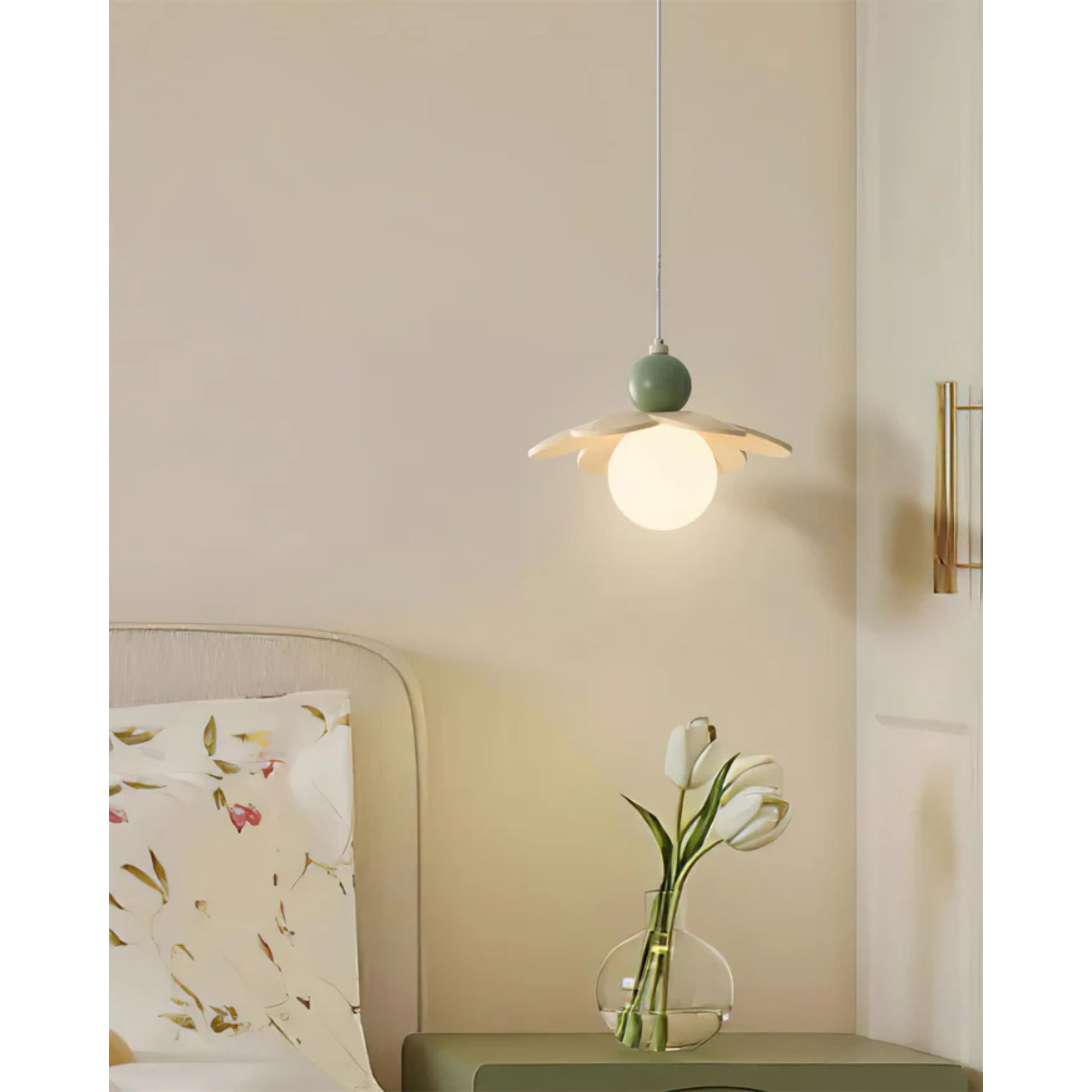 Svalon Flower Pendant Light