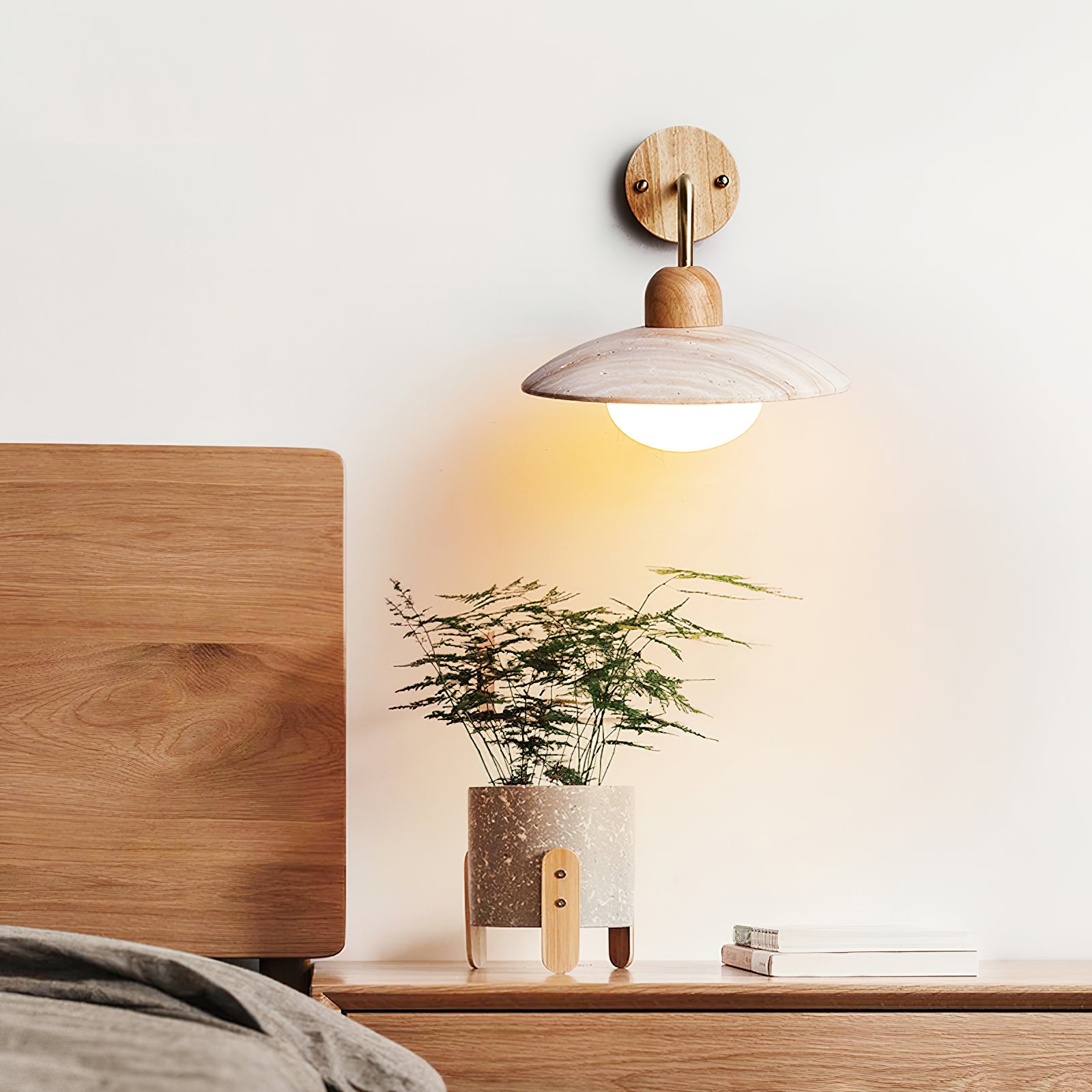 Merrran Wall Light