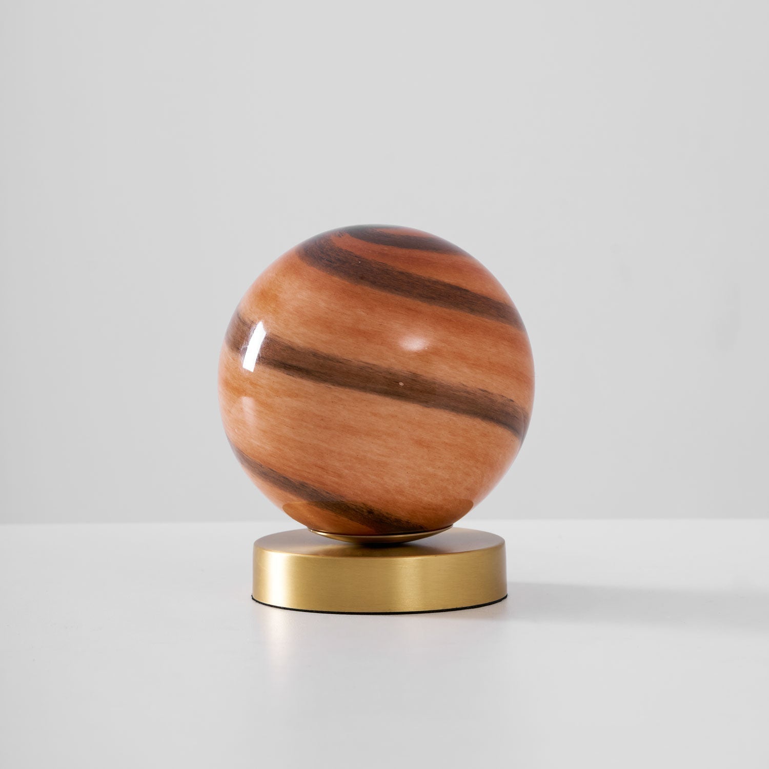 Romelty Table Lamp