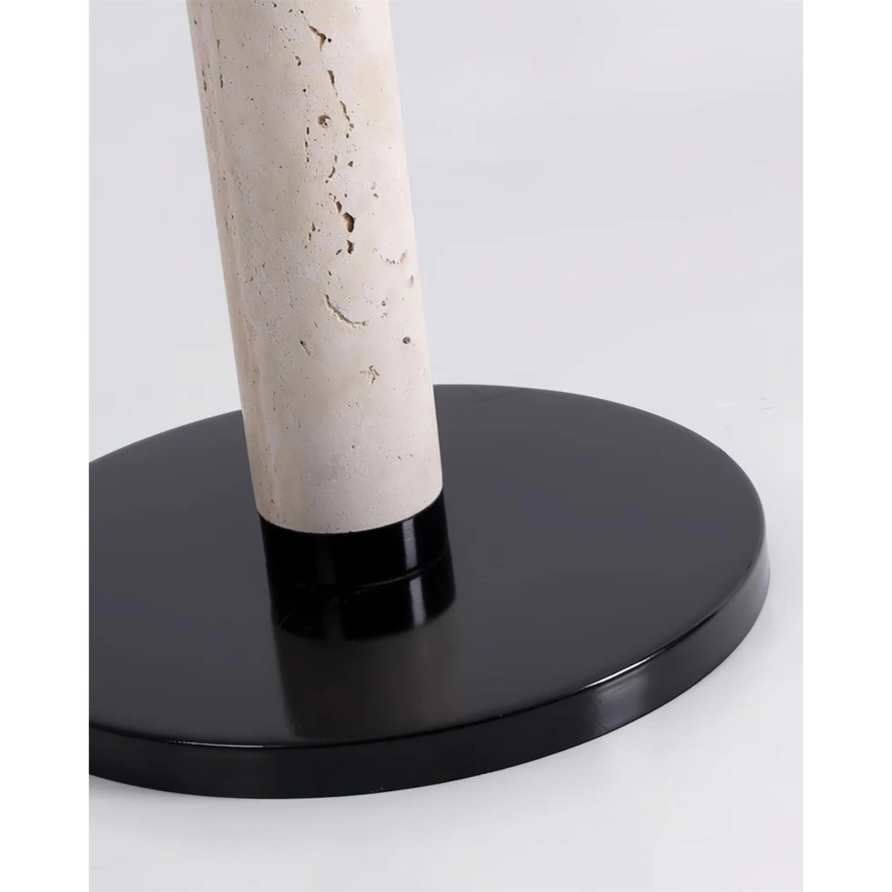 Cestozo Floor Lamp