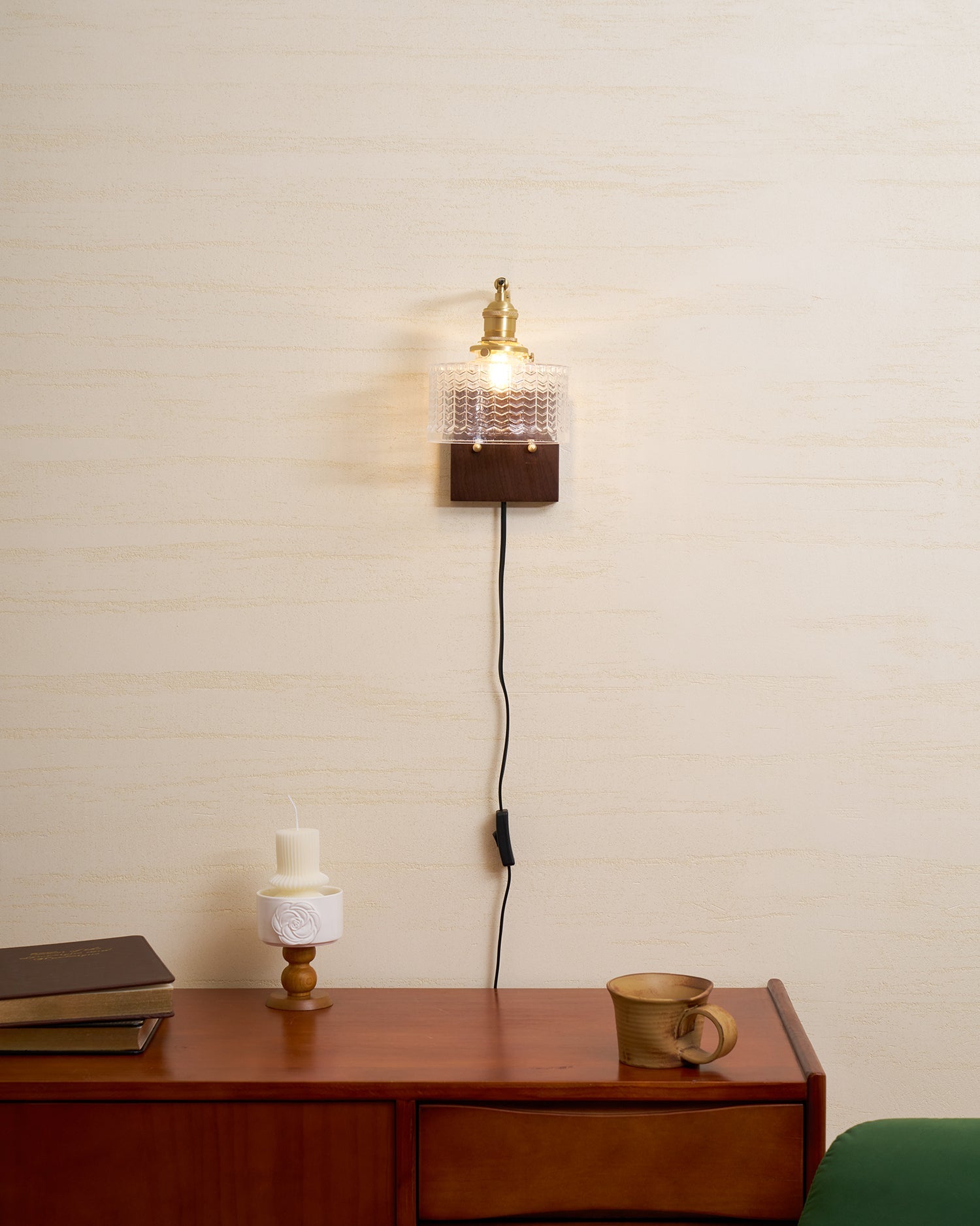 Eldora Wall Light