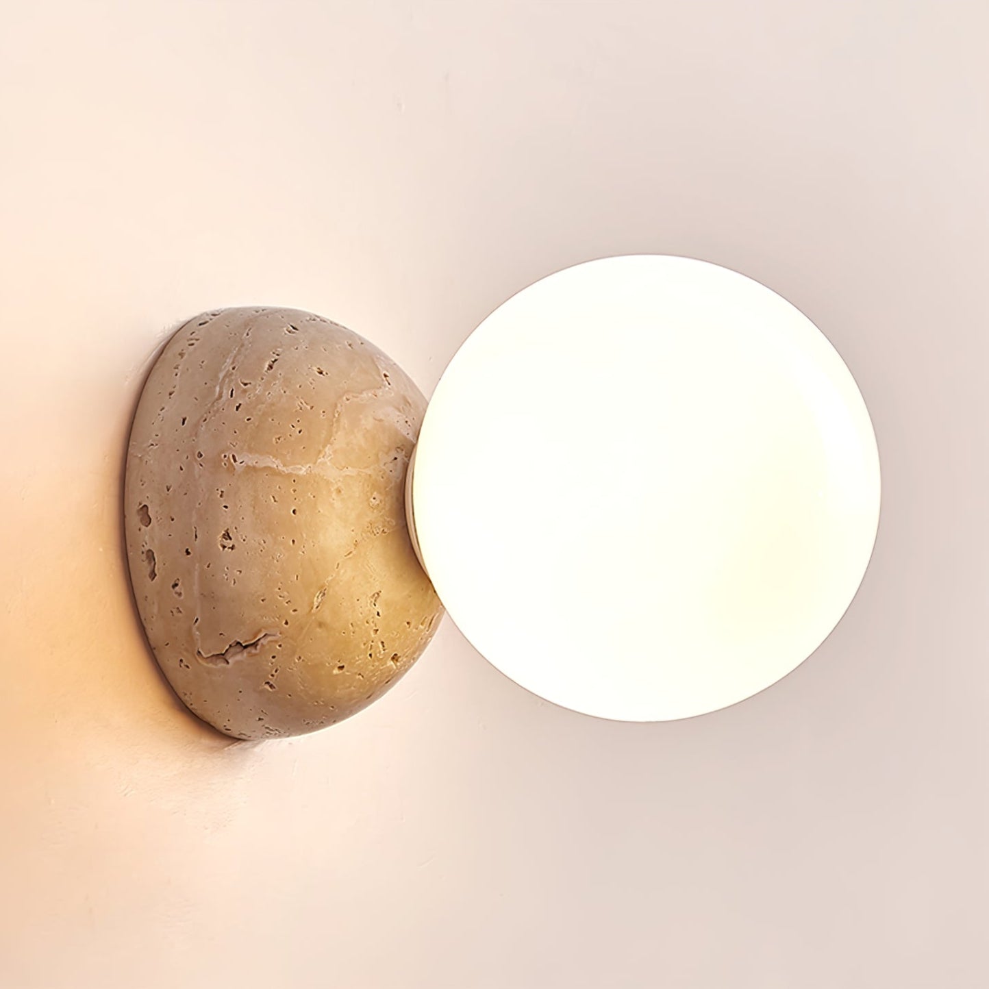 Femmel Wall Light