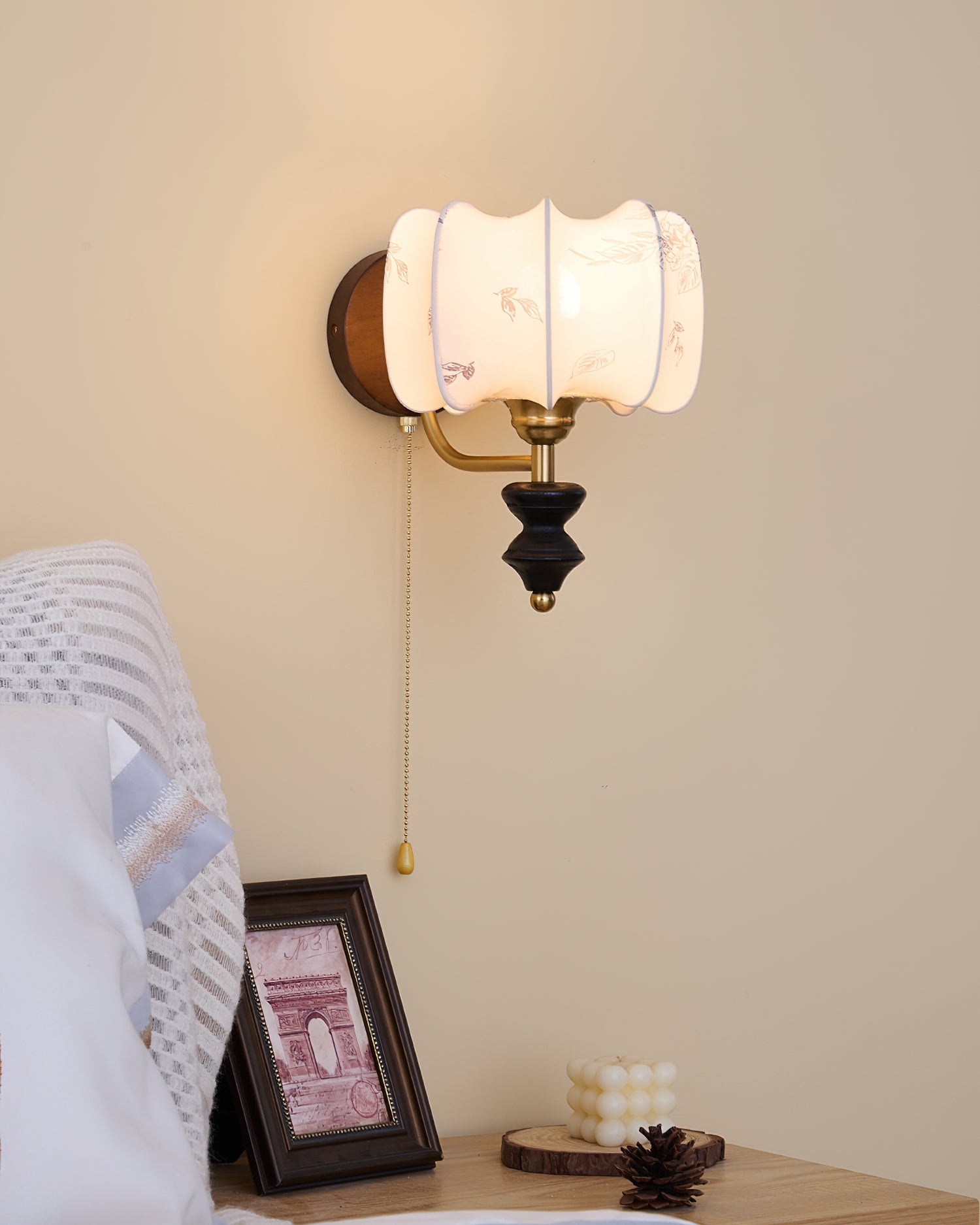 Theltonia Vintage Wall Light