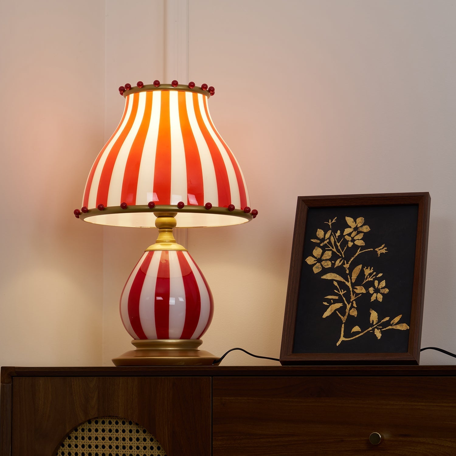 Filnaro Table Lamp