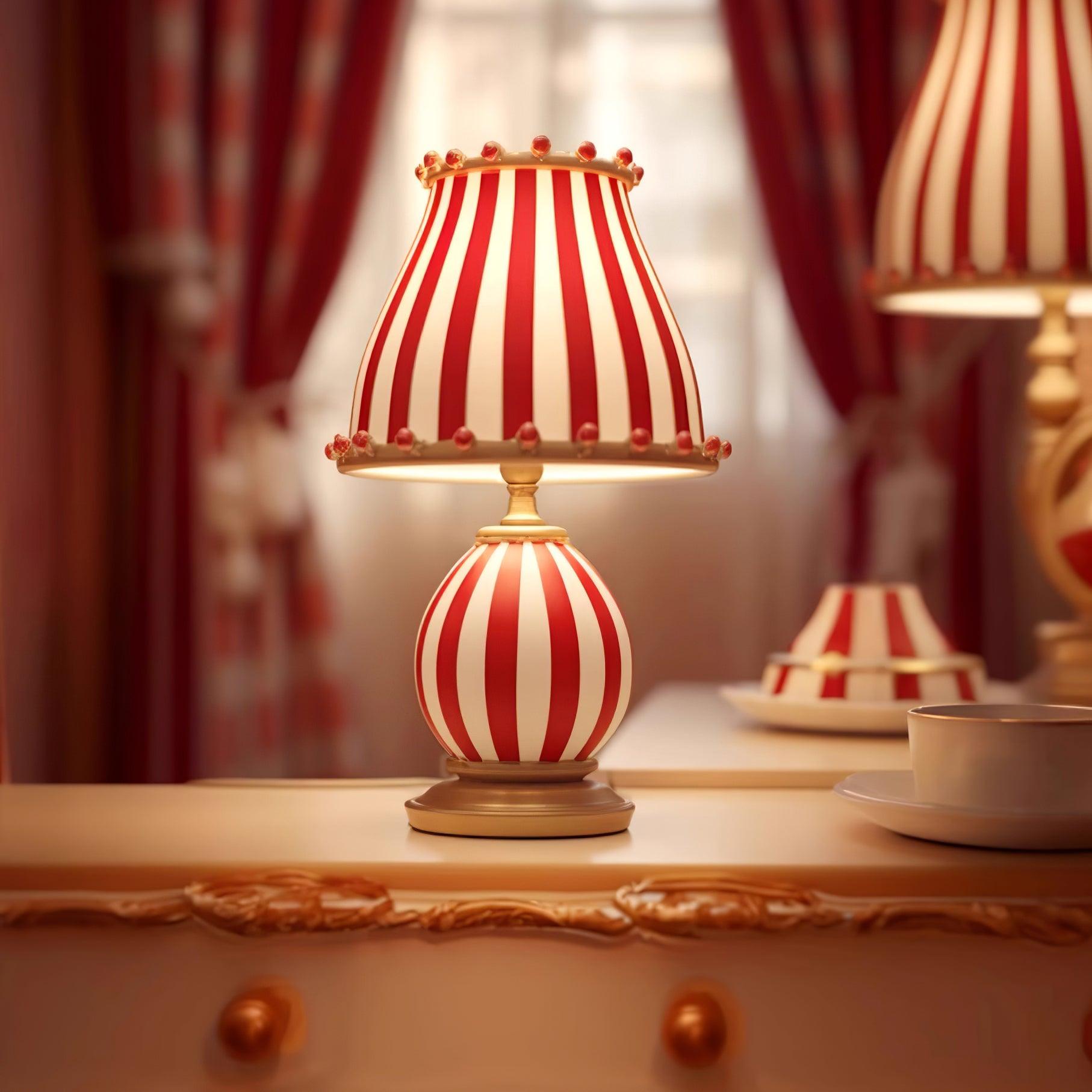 Filnaro Table Lamp