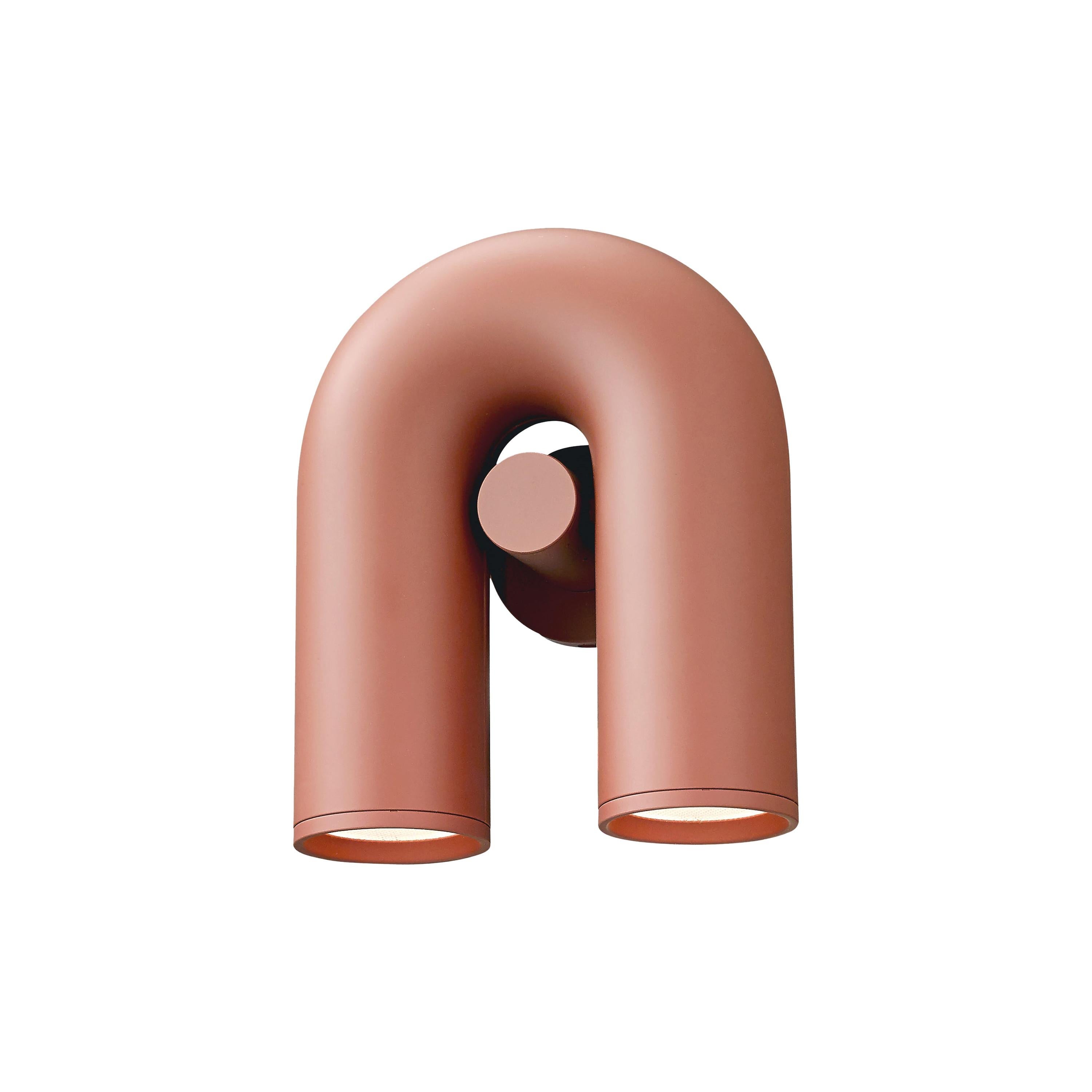 Kuben Wall Light