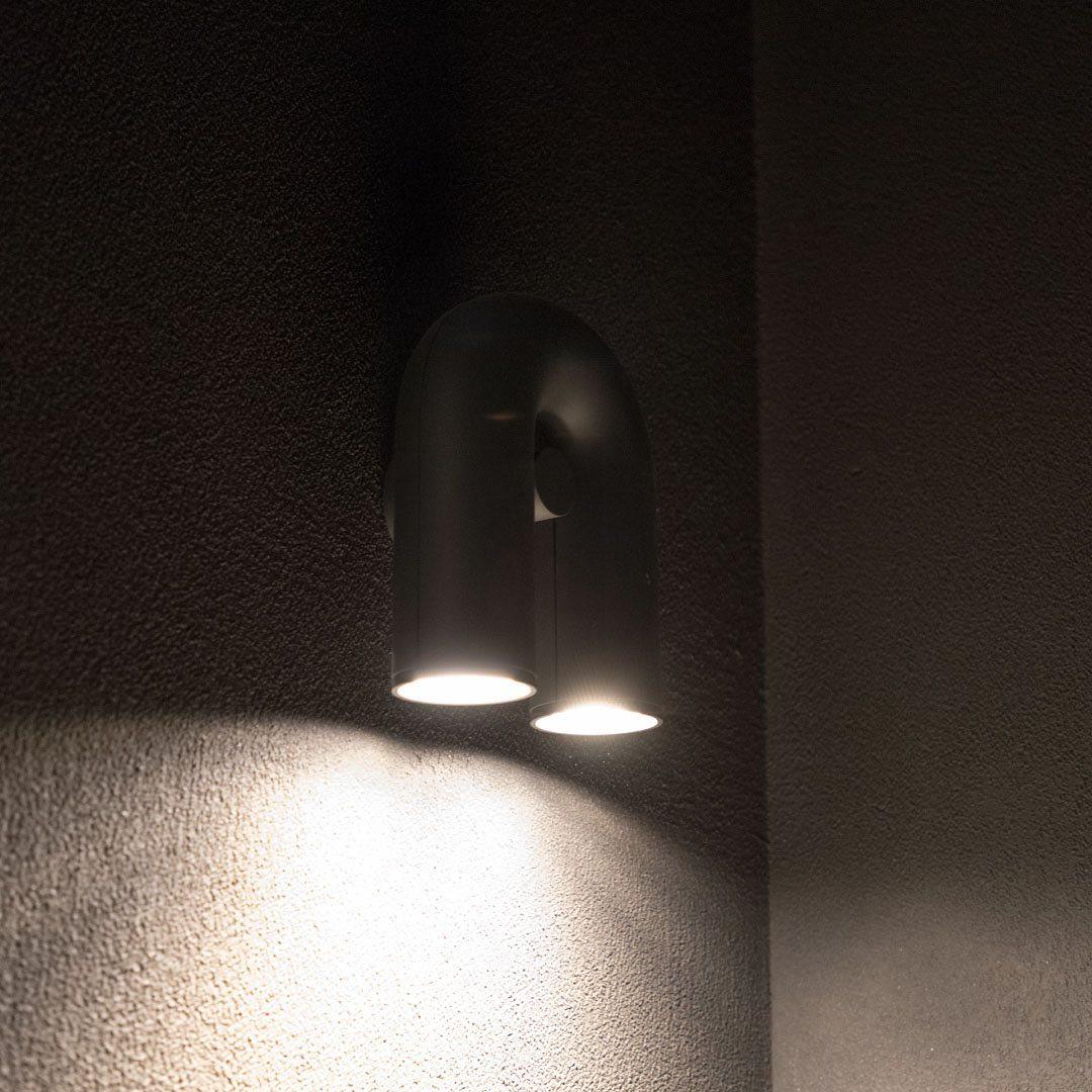 Kuben Wall Light