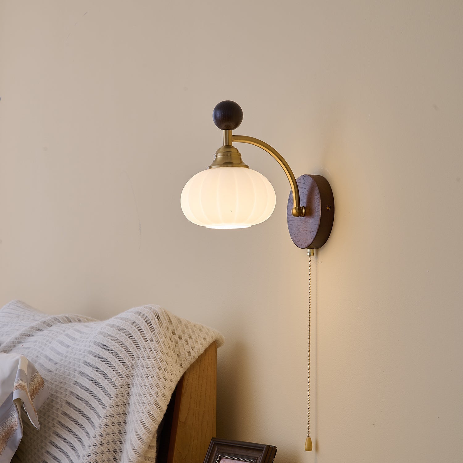 Claredo Wall Light