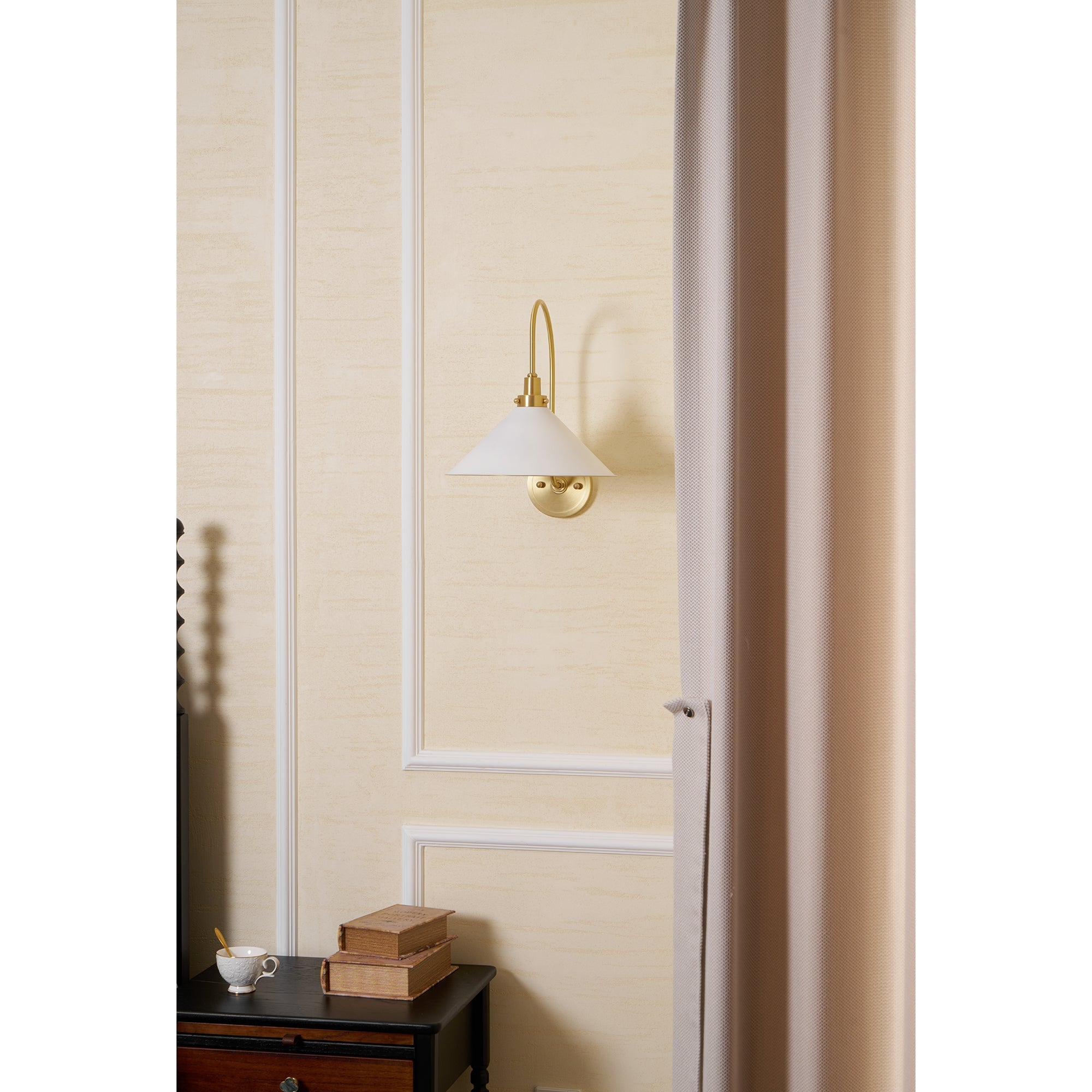 Mimont Wall Light