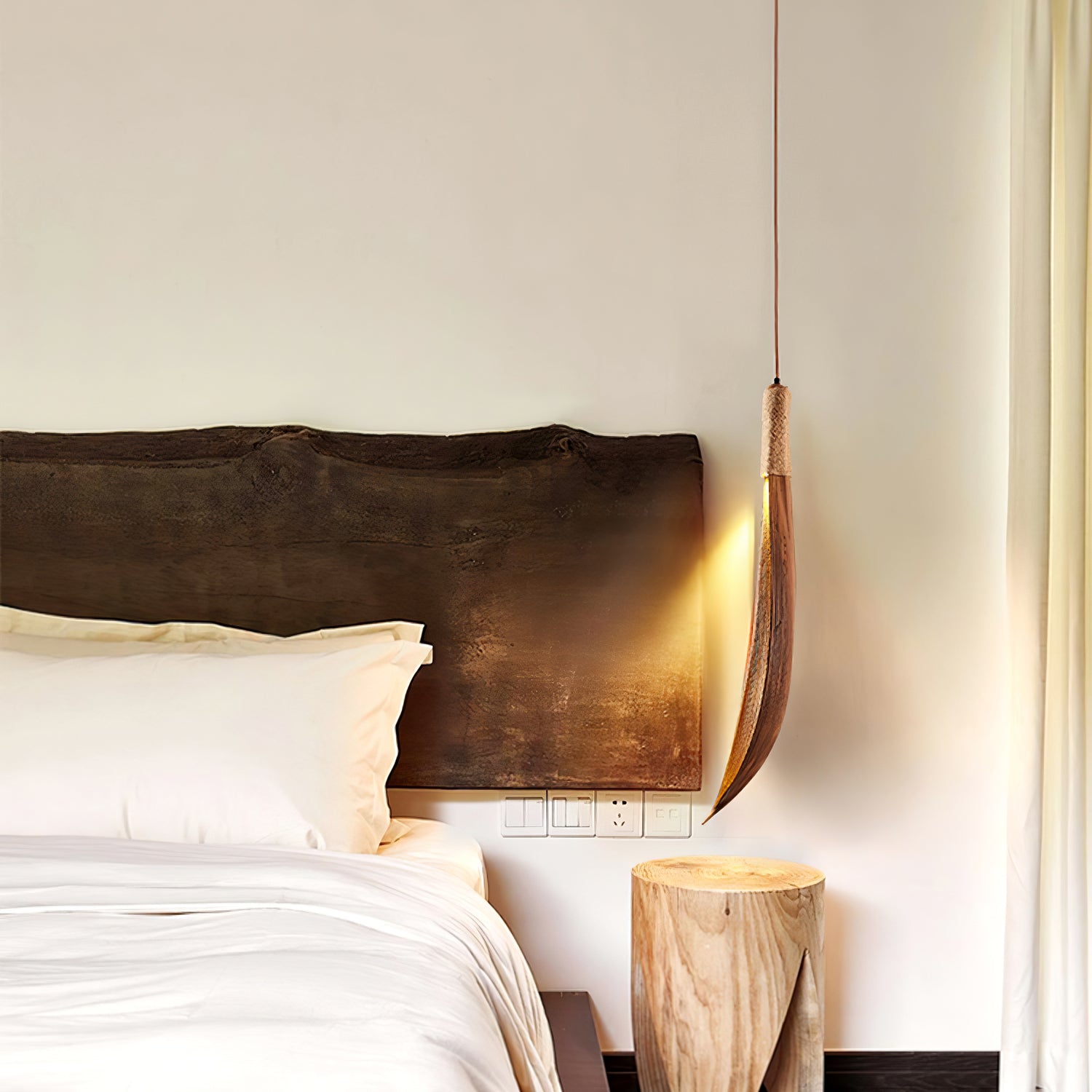 Cocos Leaf Pendant Light