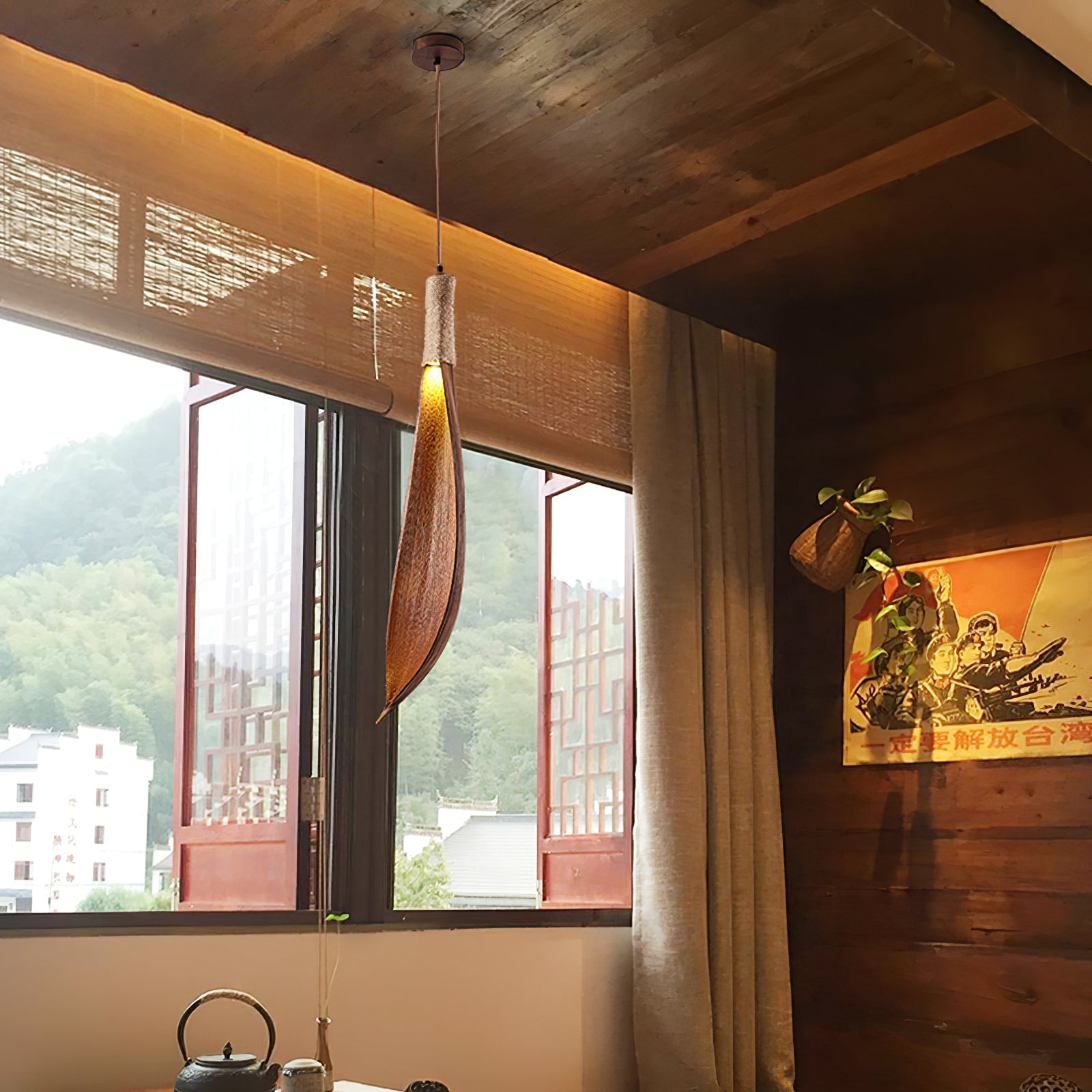 Cocos Leaf Pendant Light