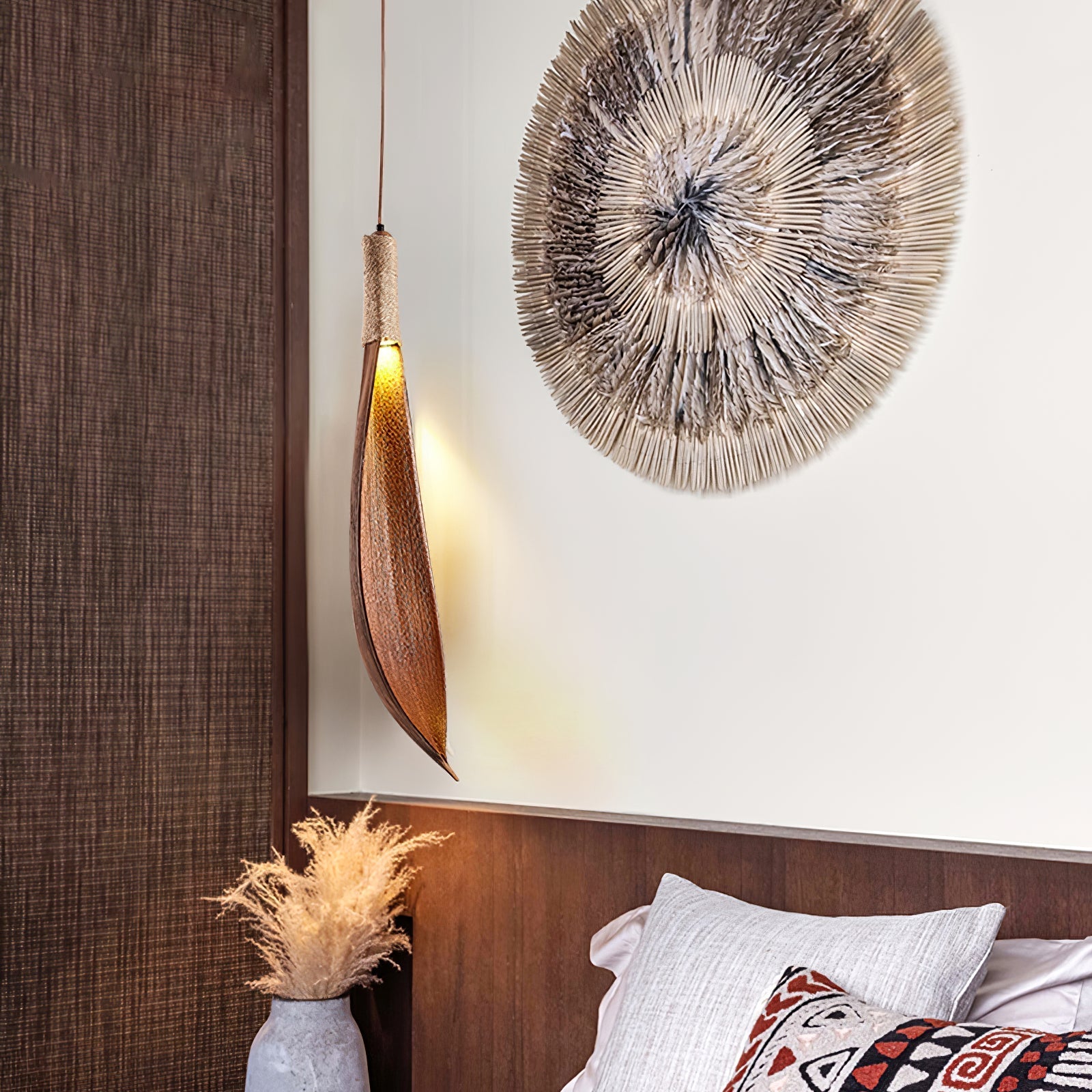 Cocos Leaf Pendant Light