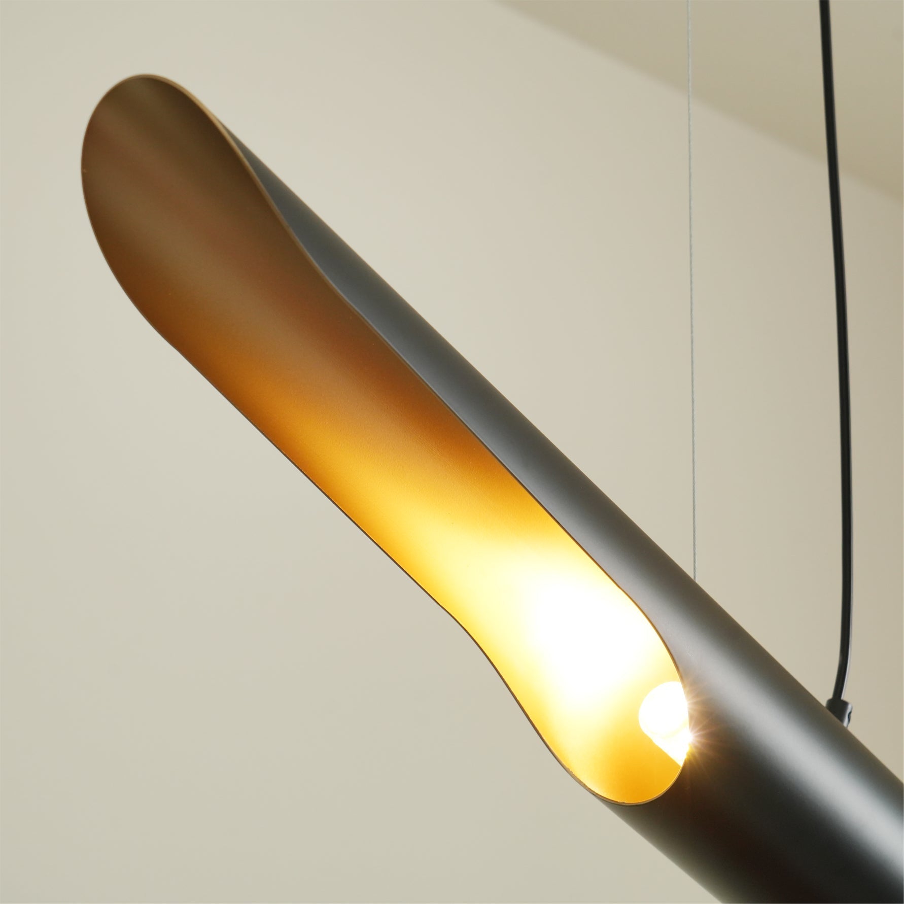 Tarivo Pendant Light