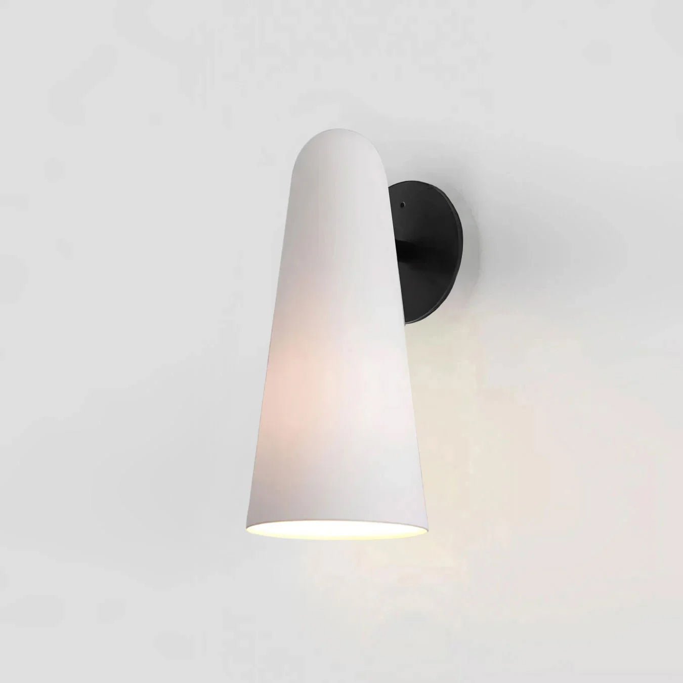 Conziza Glass Wall Light