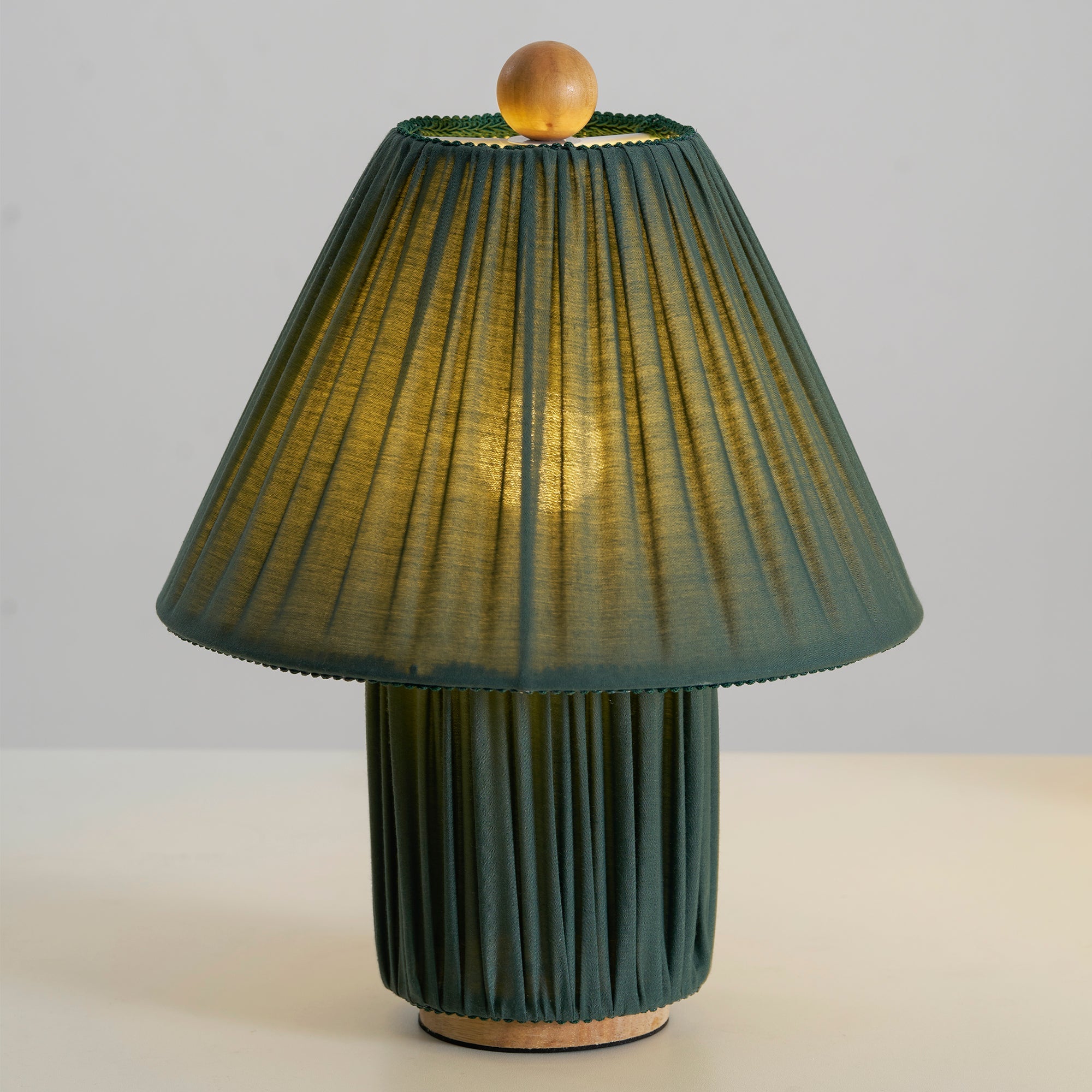 Avendeno Retro Table Lamp