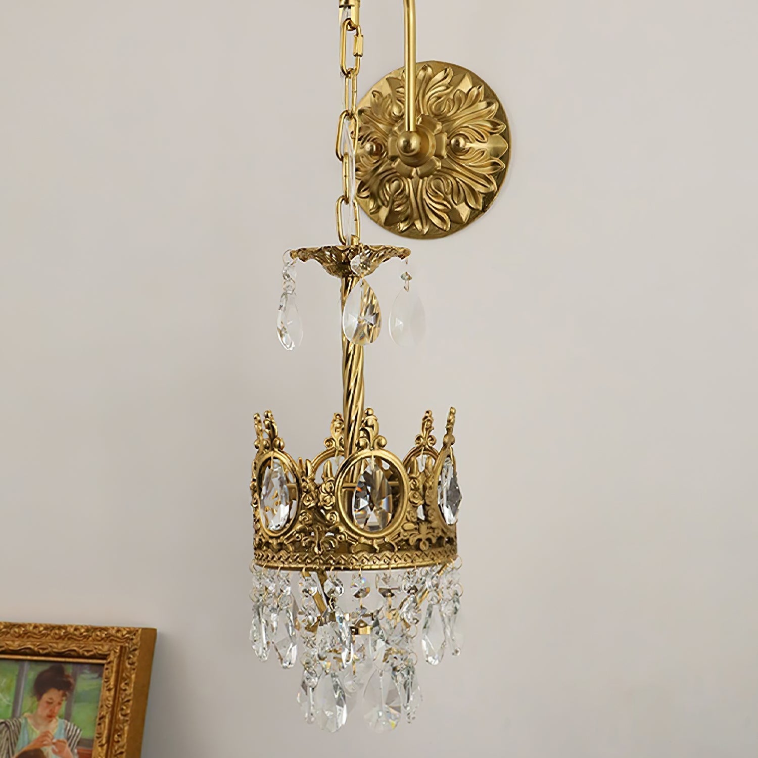 Qelin Crystal Crown Wall Light