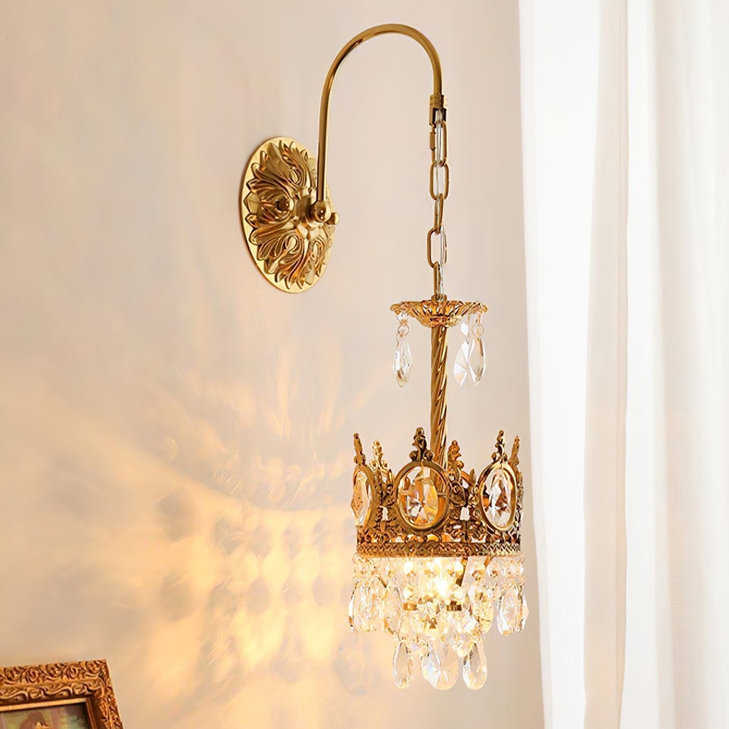 Qelin Crystal Crown Wall Light