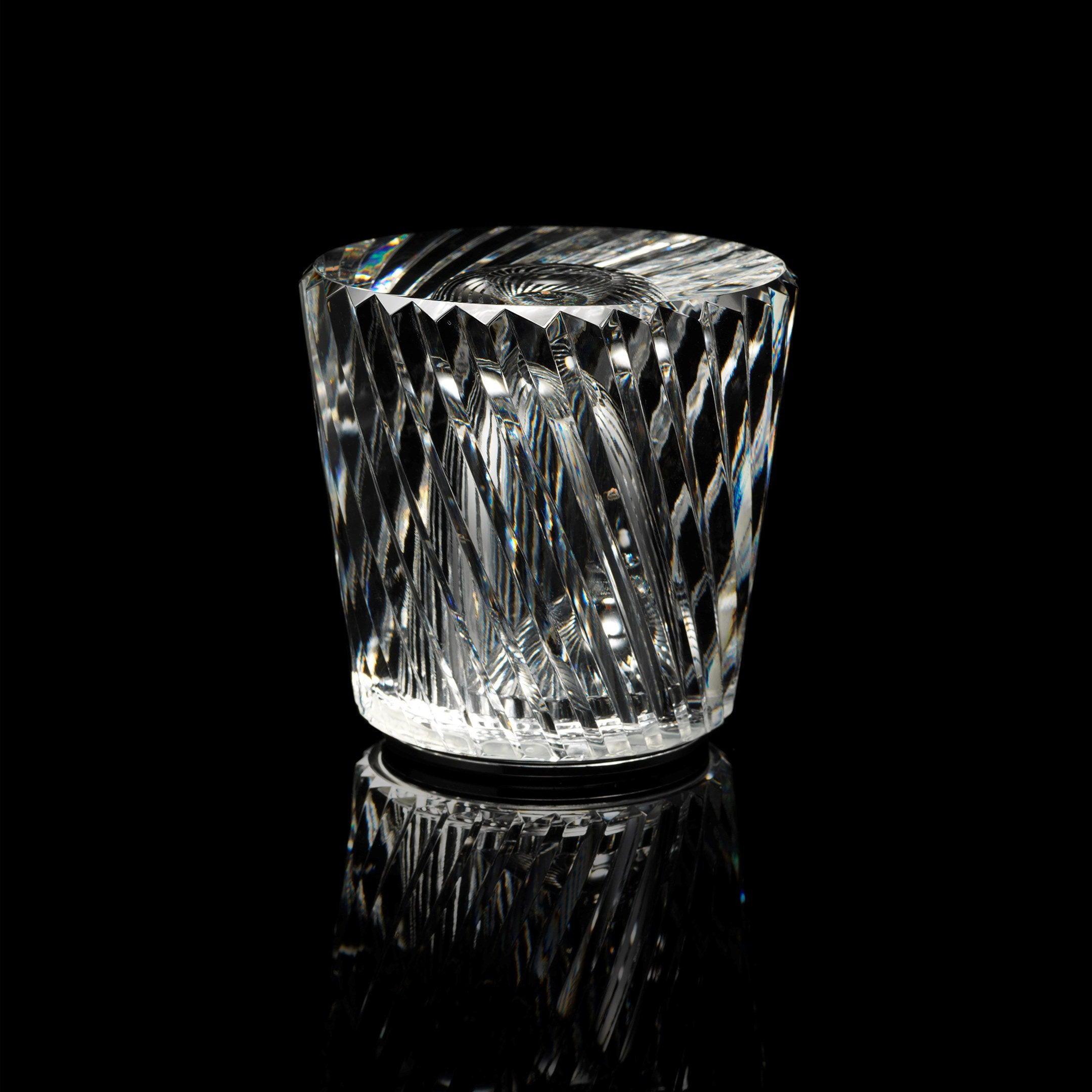 Quinvele Table Lamp