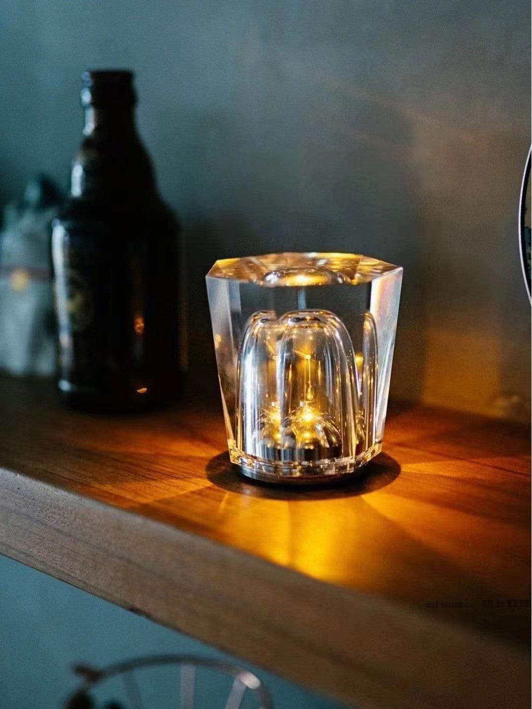 Quinvele Table Lamp