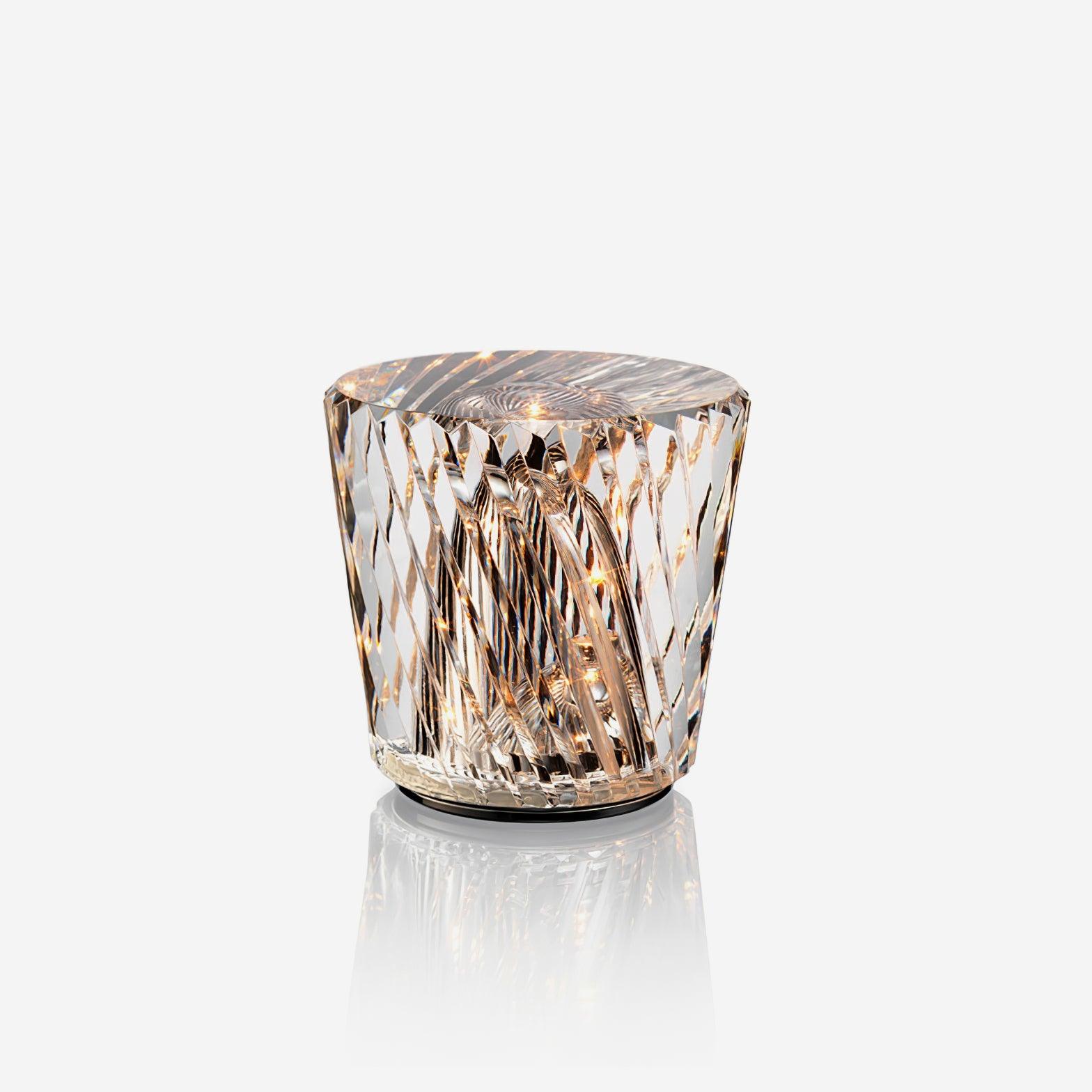 Quinvele Table Lamp