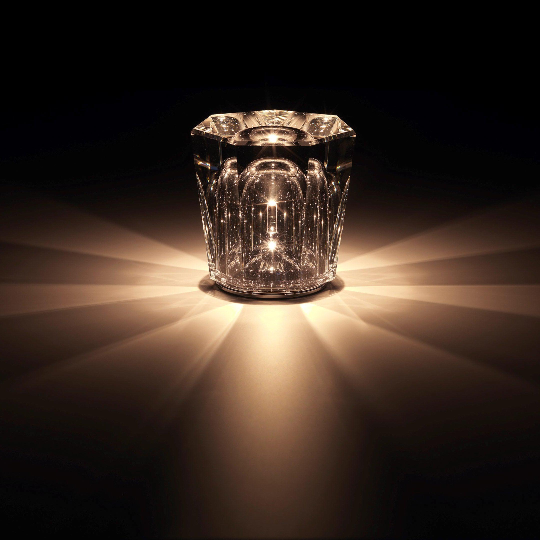 Quinvele Table Lamp