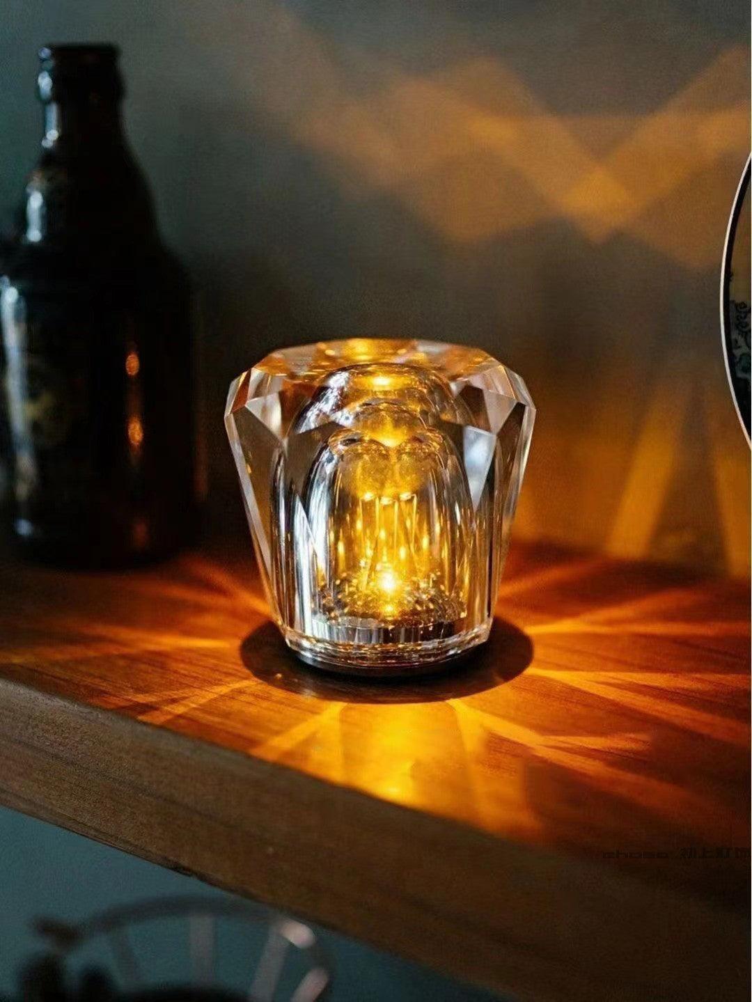 Quinvele Table Lamp