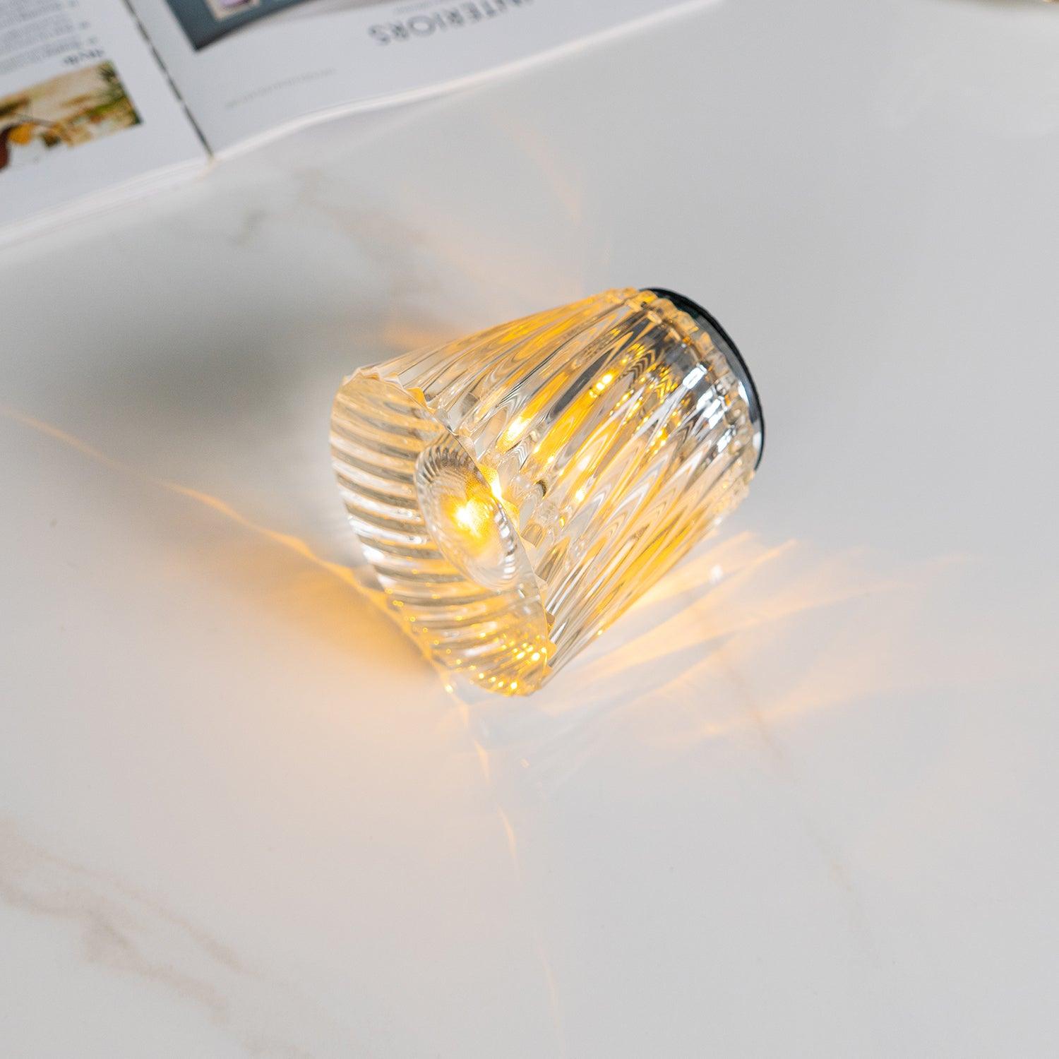 Quinvele Table Lamp