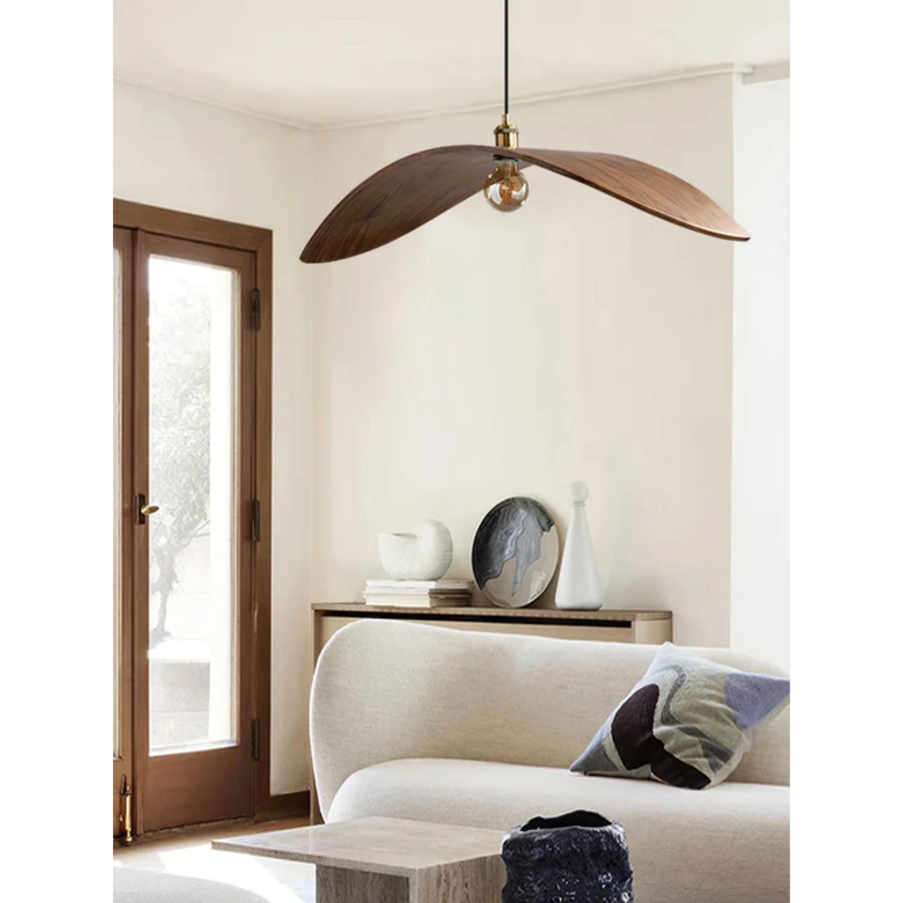 Curved Wood Design Pendant Light