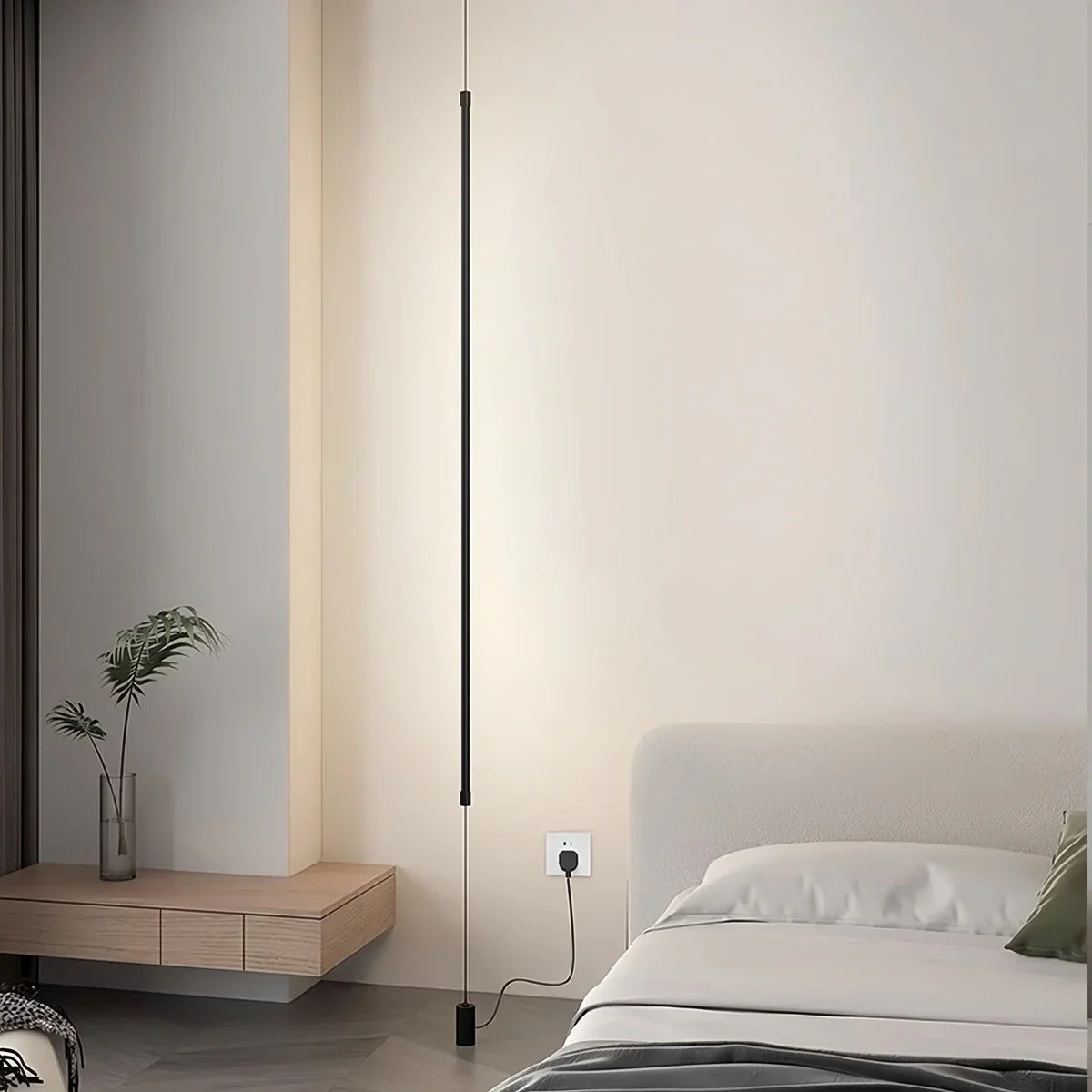Belzon Floor to Ceiling Light