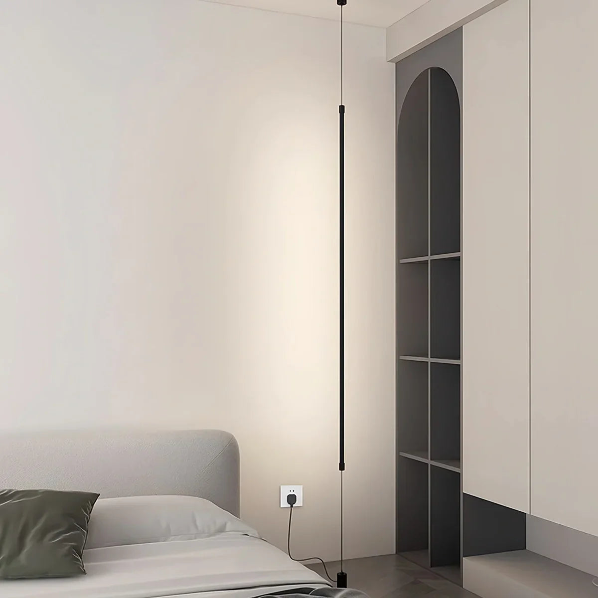 Belzon Floor to Ceiling Light