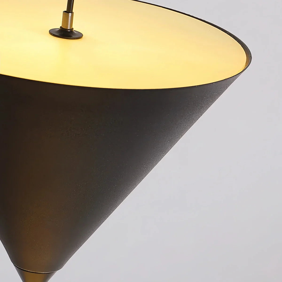 Libezo Floor to Ceiling Light