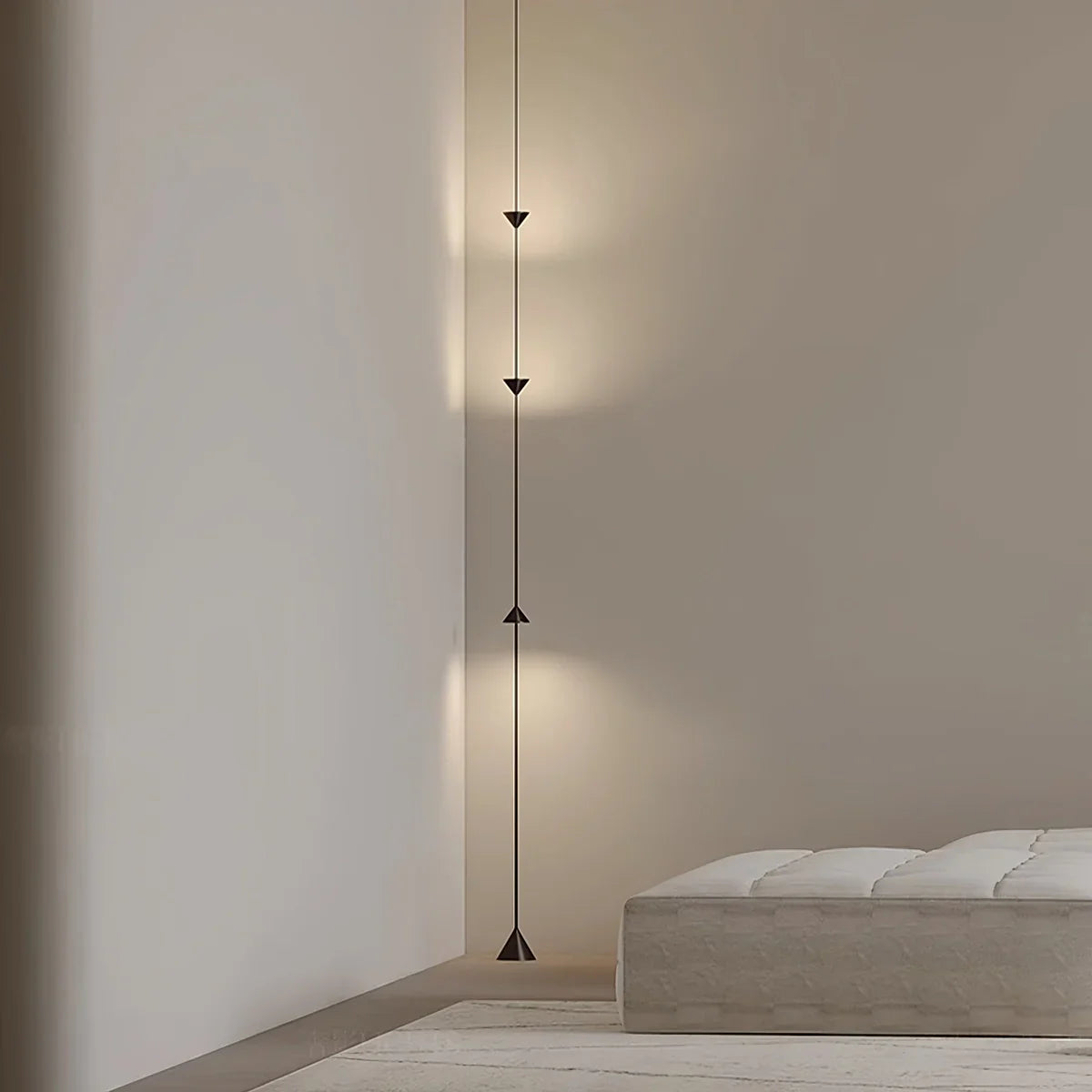 Libezo Floor to Ceiling Light