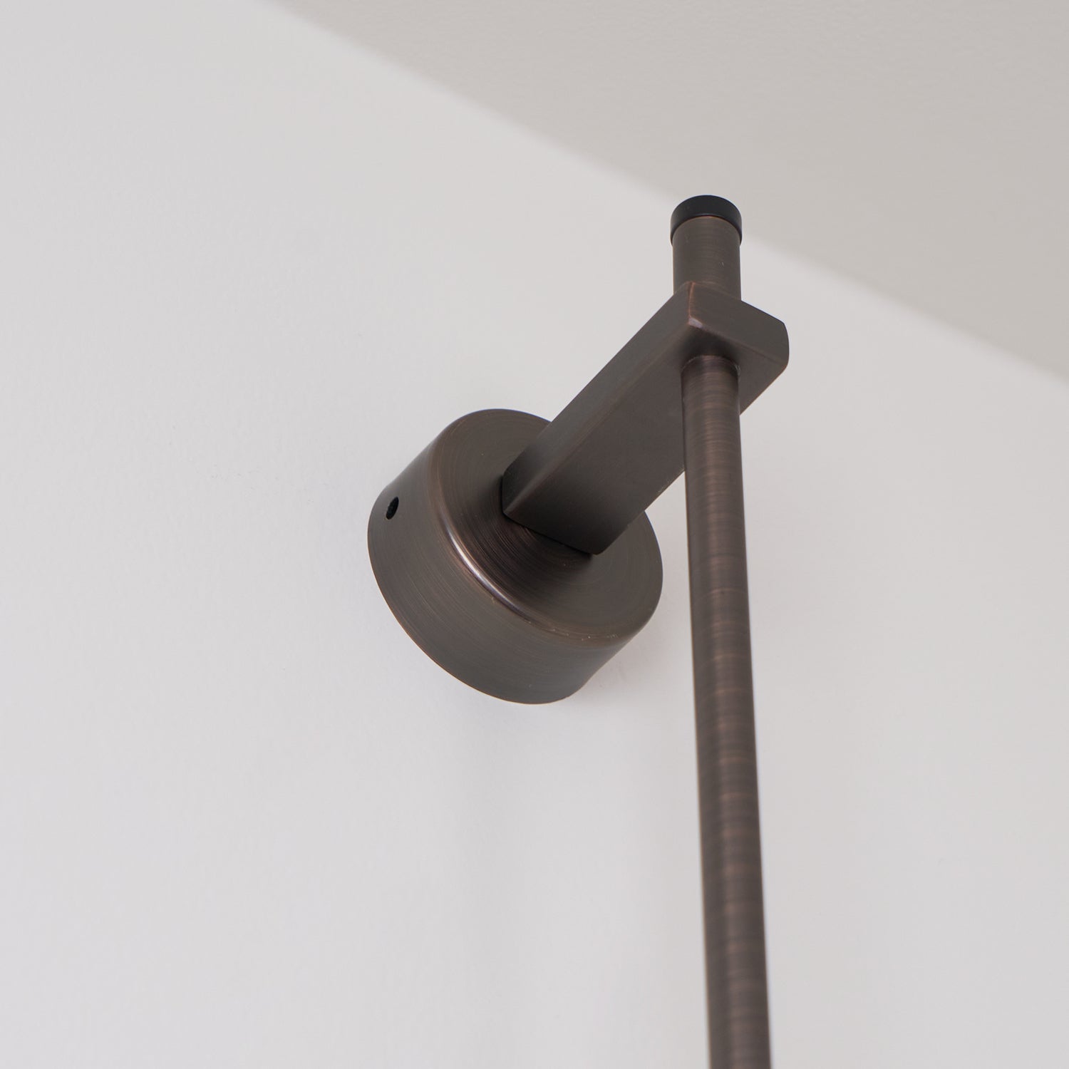 Xeso Vertical Wall Light