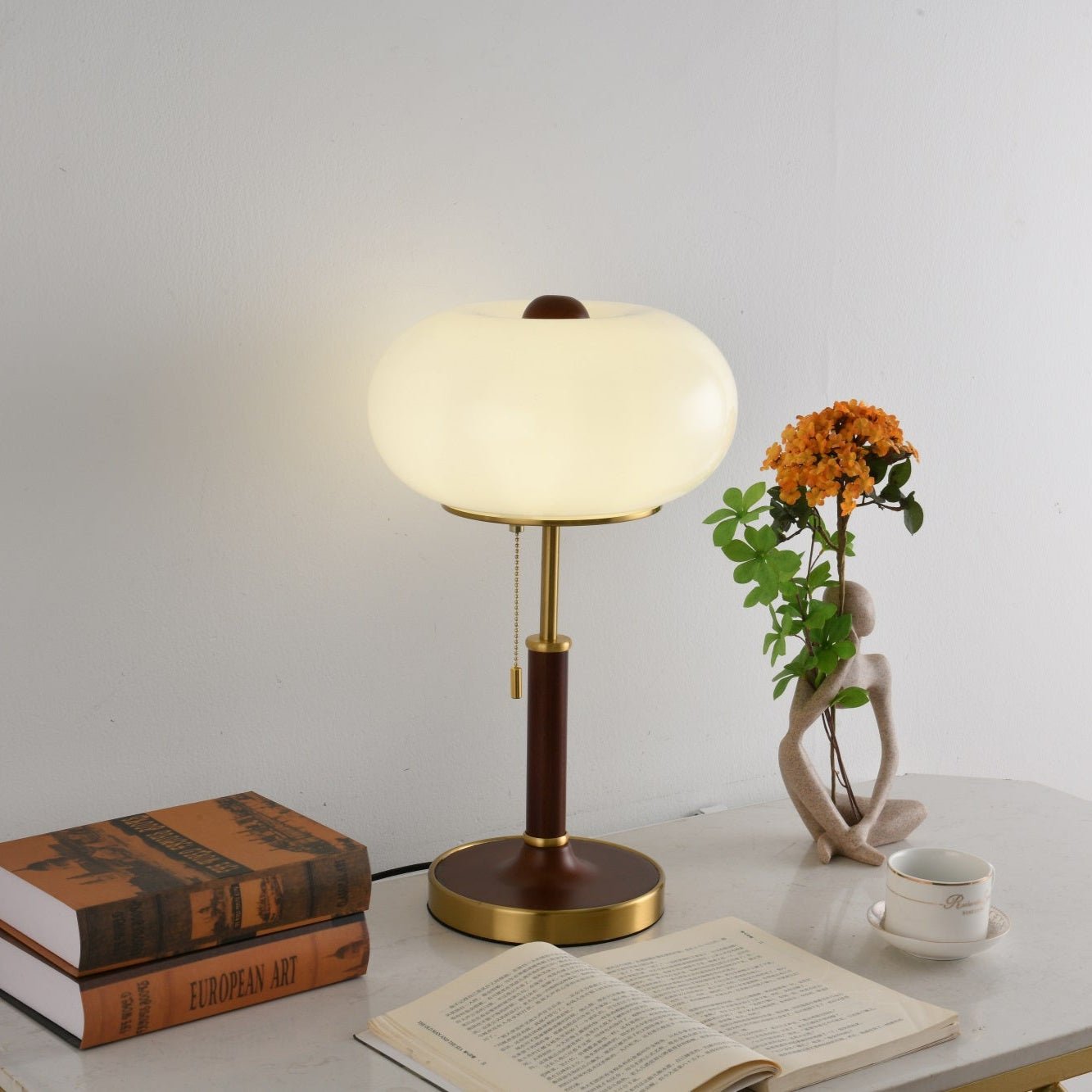 Domelora Table Lamp