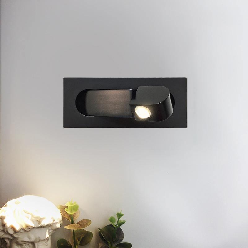 Lavlon Wall Light