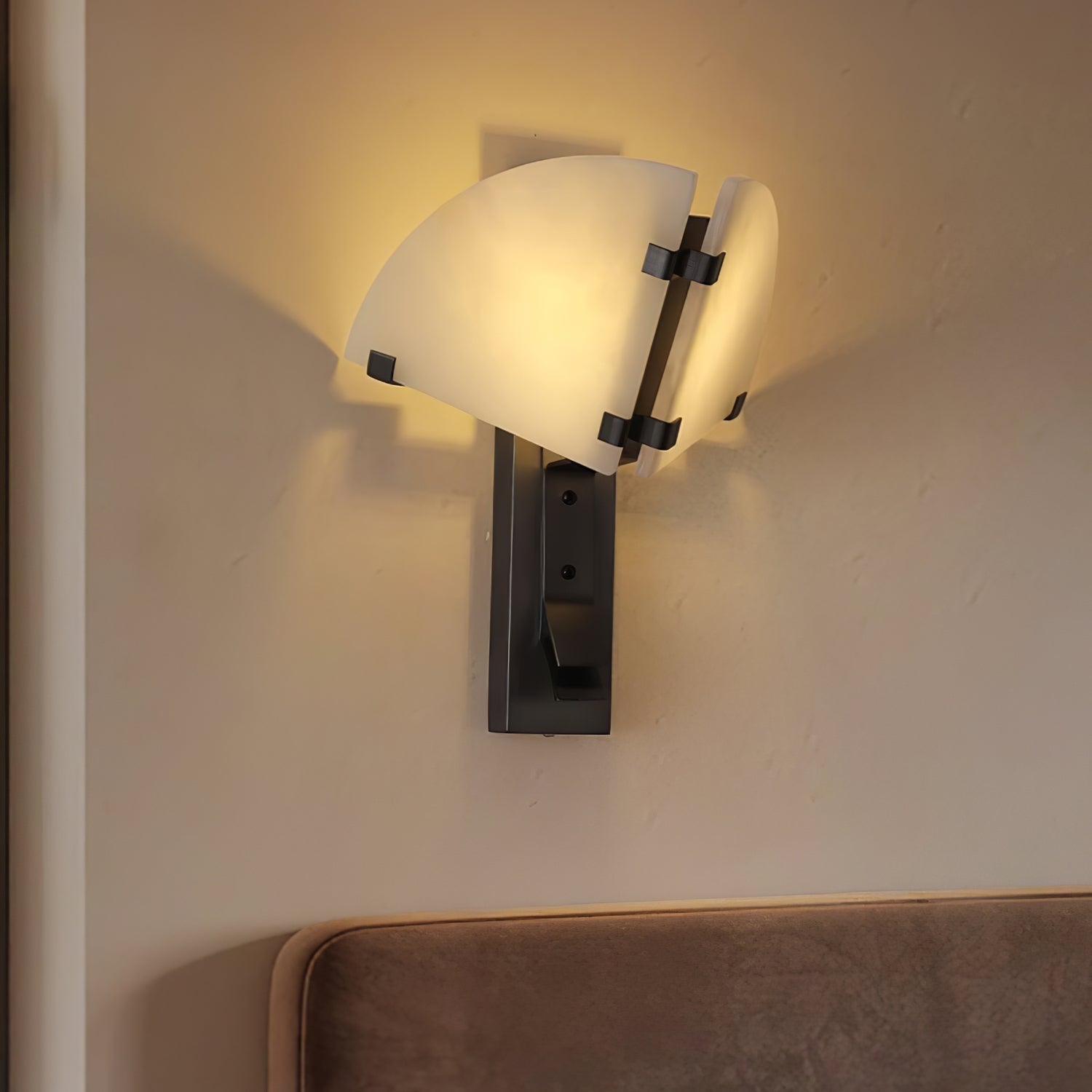 Domes Alabaster Wall Light