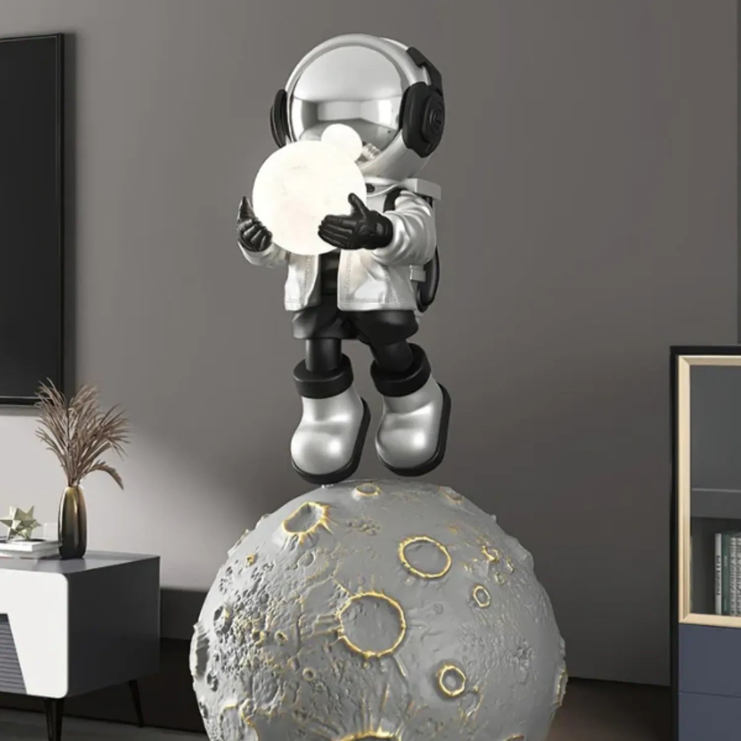 Fantasy Astronaut C Floor Lamp