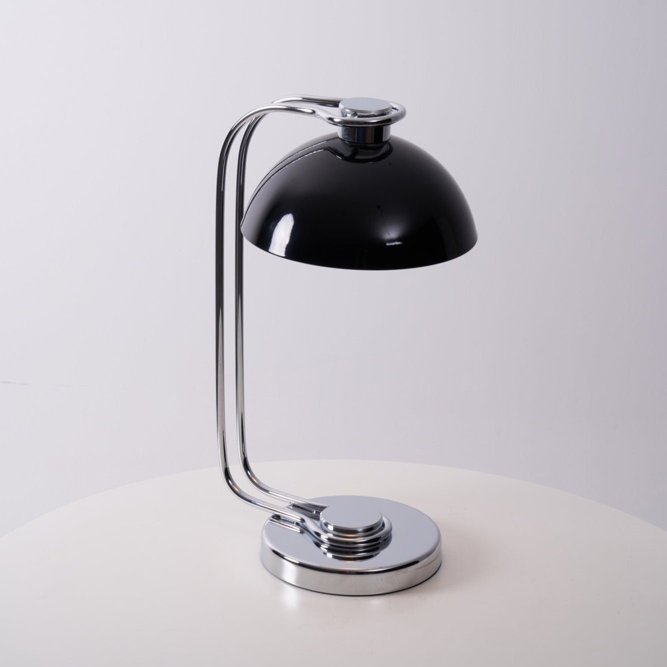 Domiscu Table Lamp