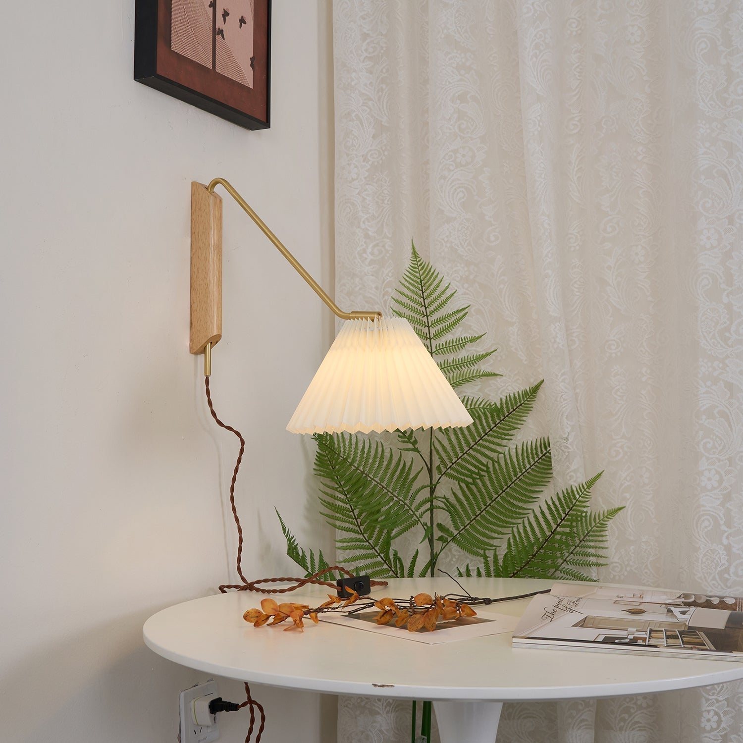 Klyzo Wall Light