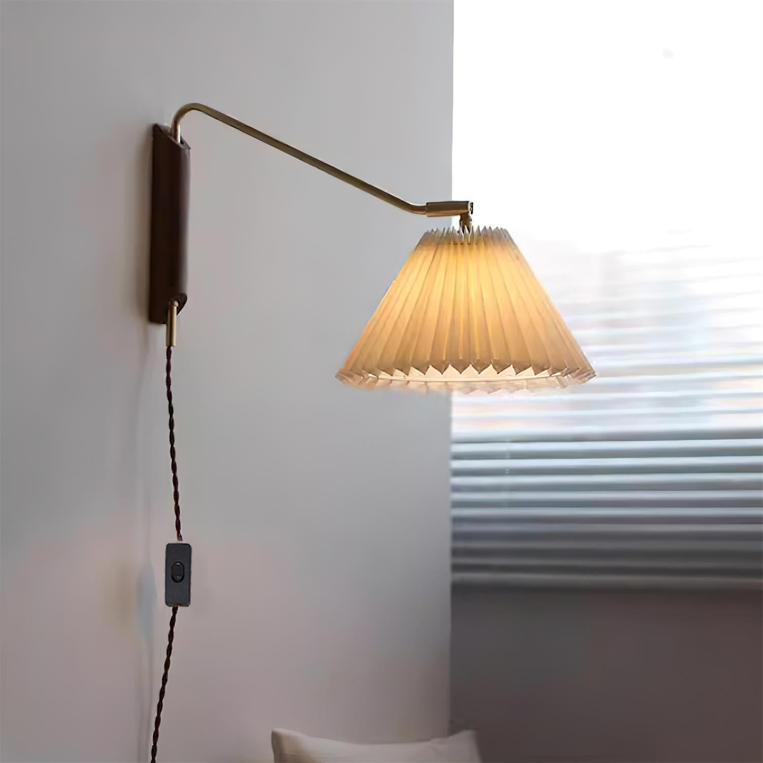 Klyzo Wall Light