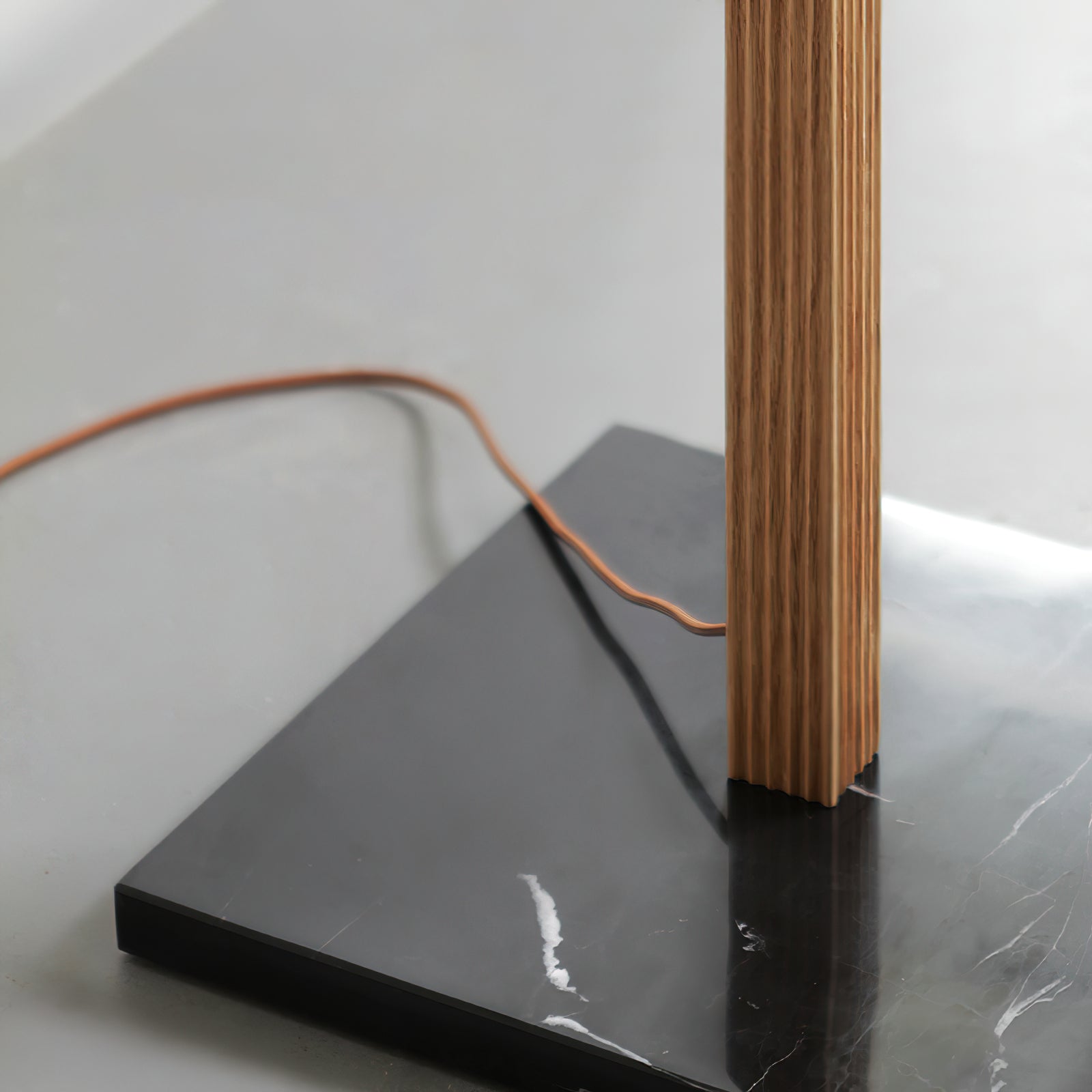 Deluora Floor Lamp