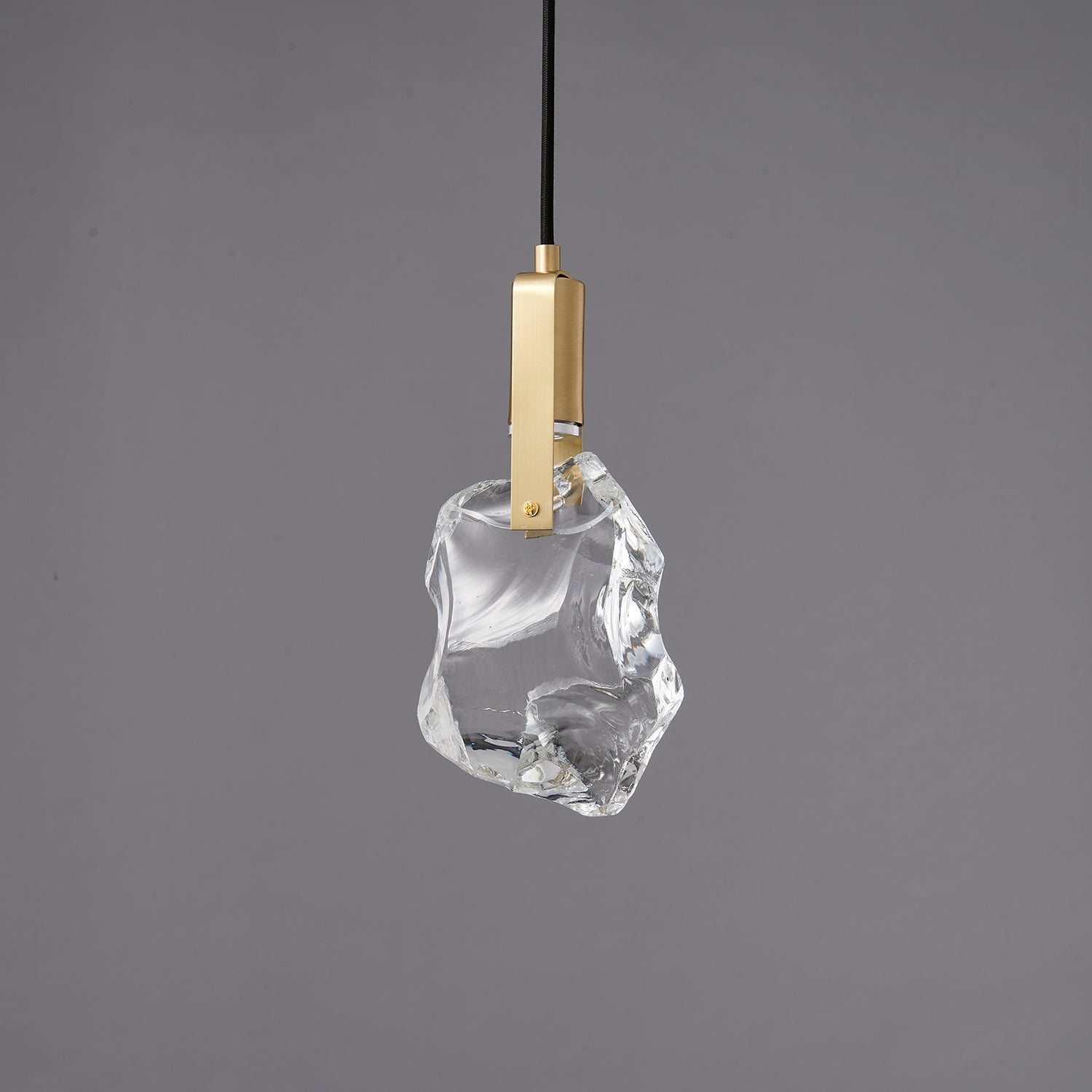Lekopeza Pendant Light