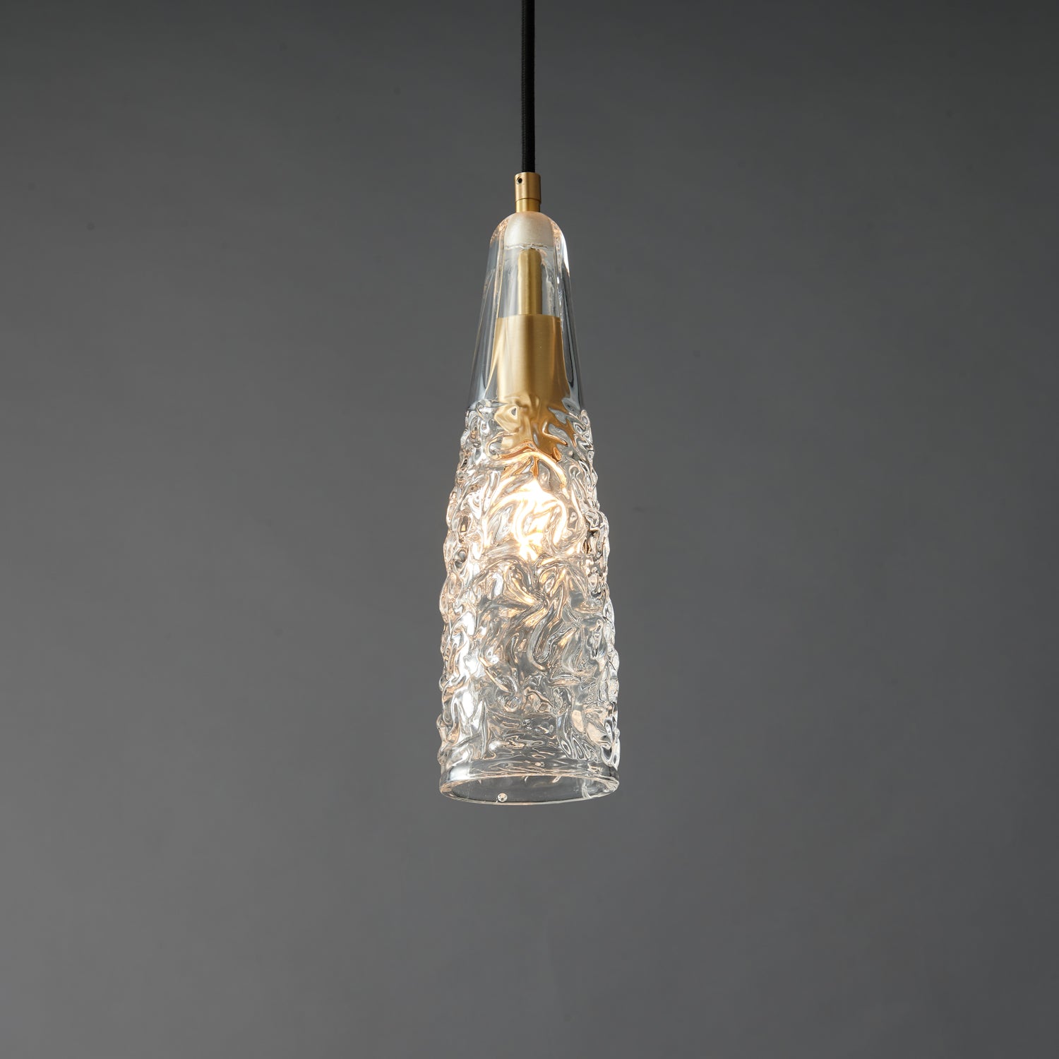 Lekopeza Pendant Light