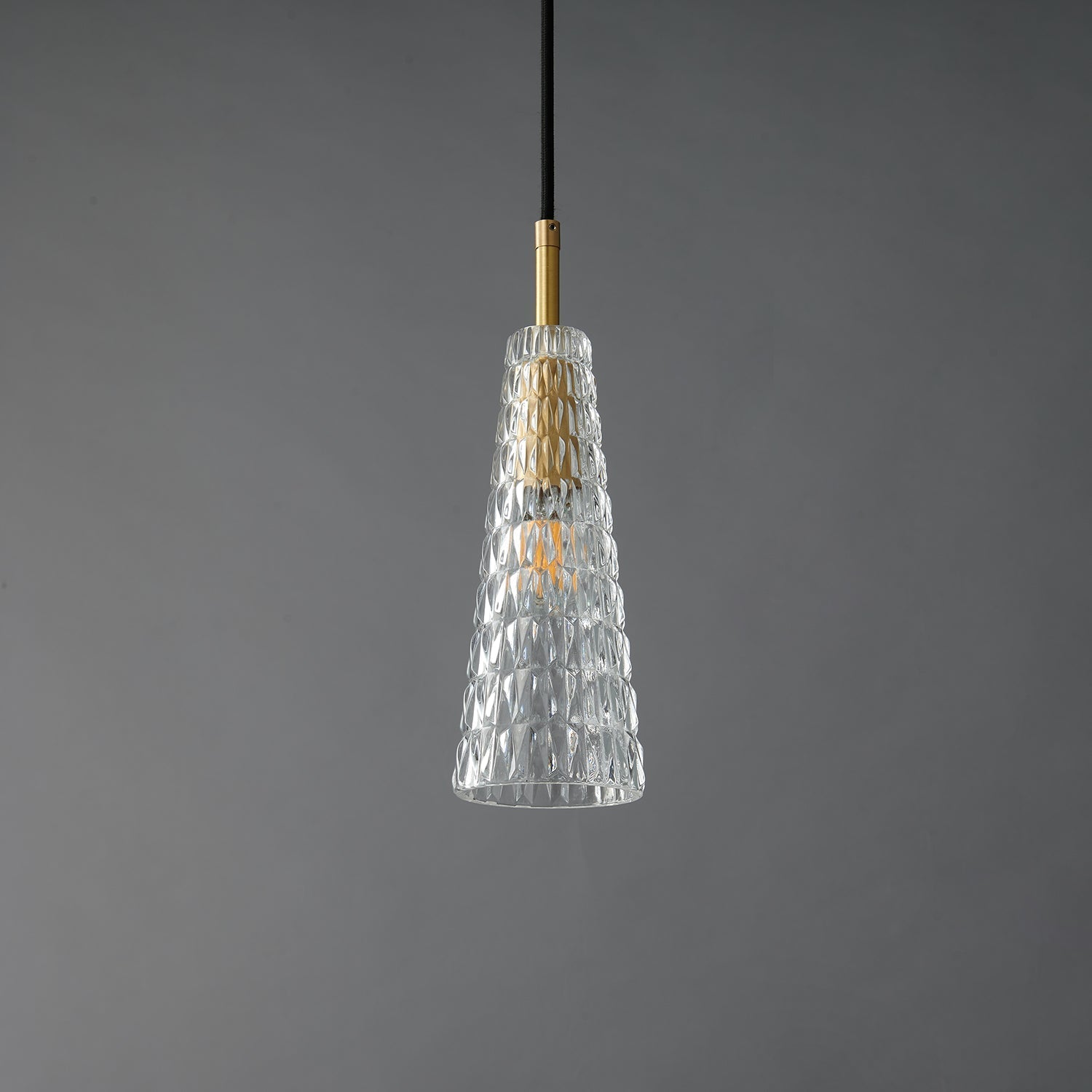 Lekopeza Pendant Light