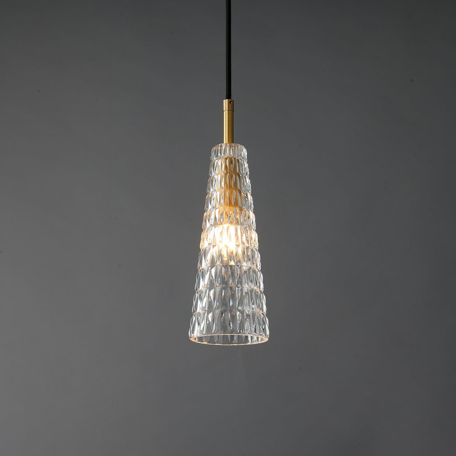Lekopeza Pendant Light