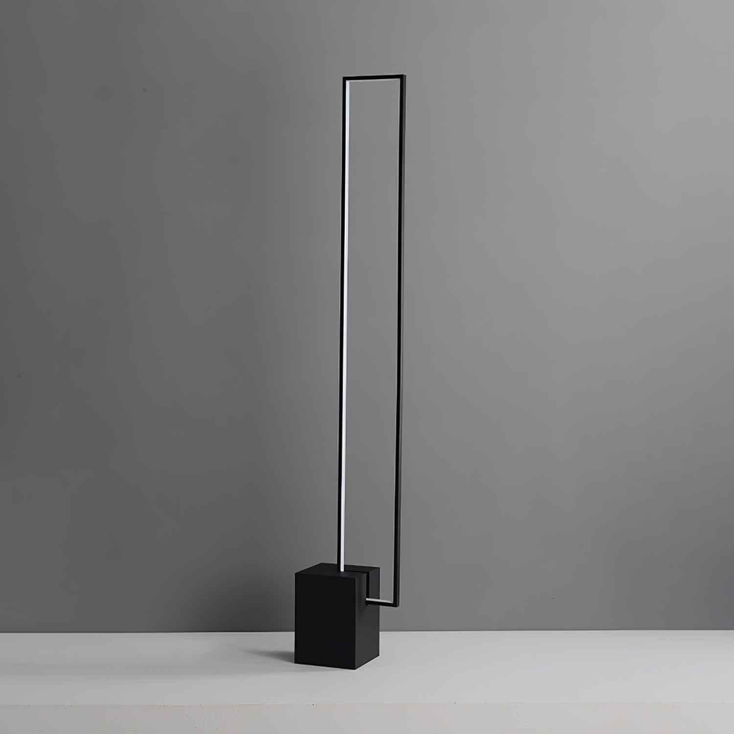 Voaren Floor Lamp
