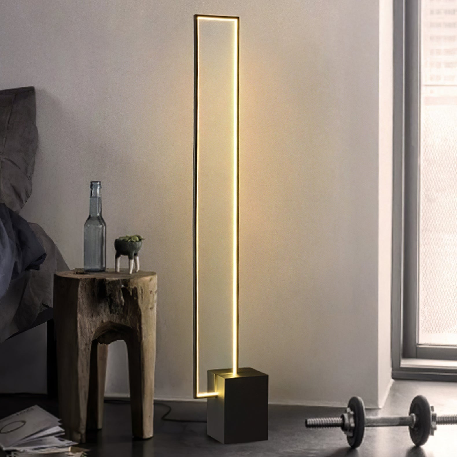 Voaren Floor Lamp